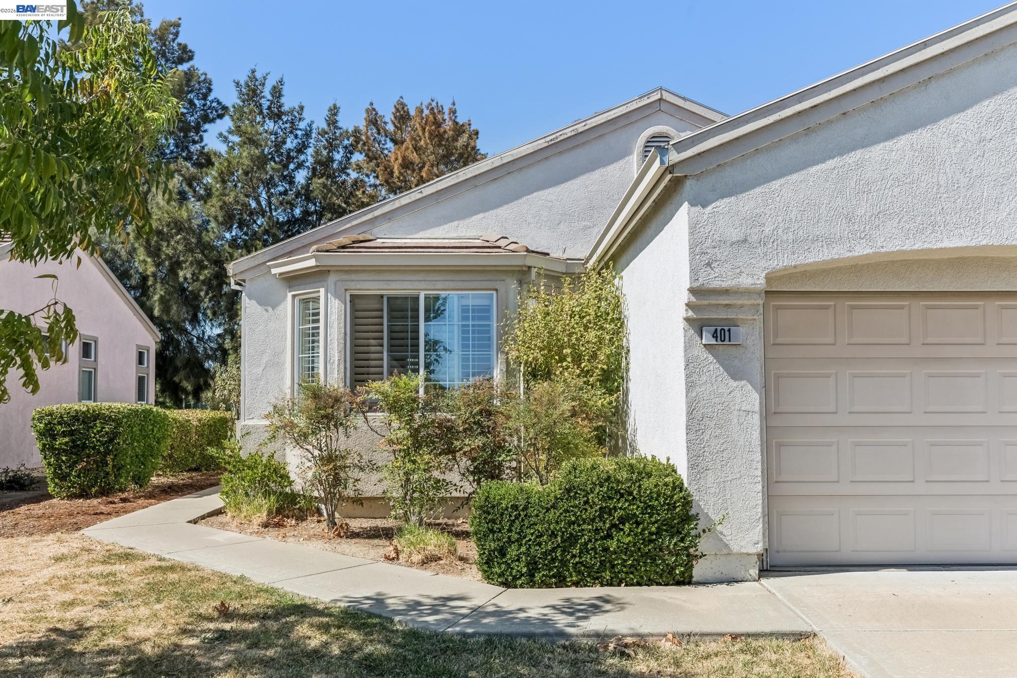 401 Edgewood Dr