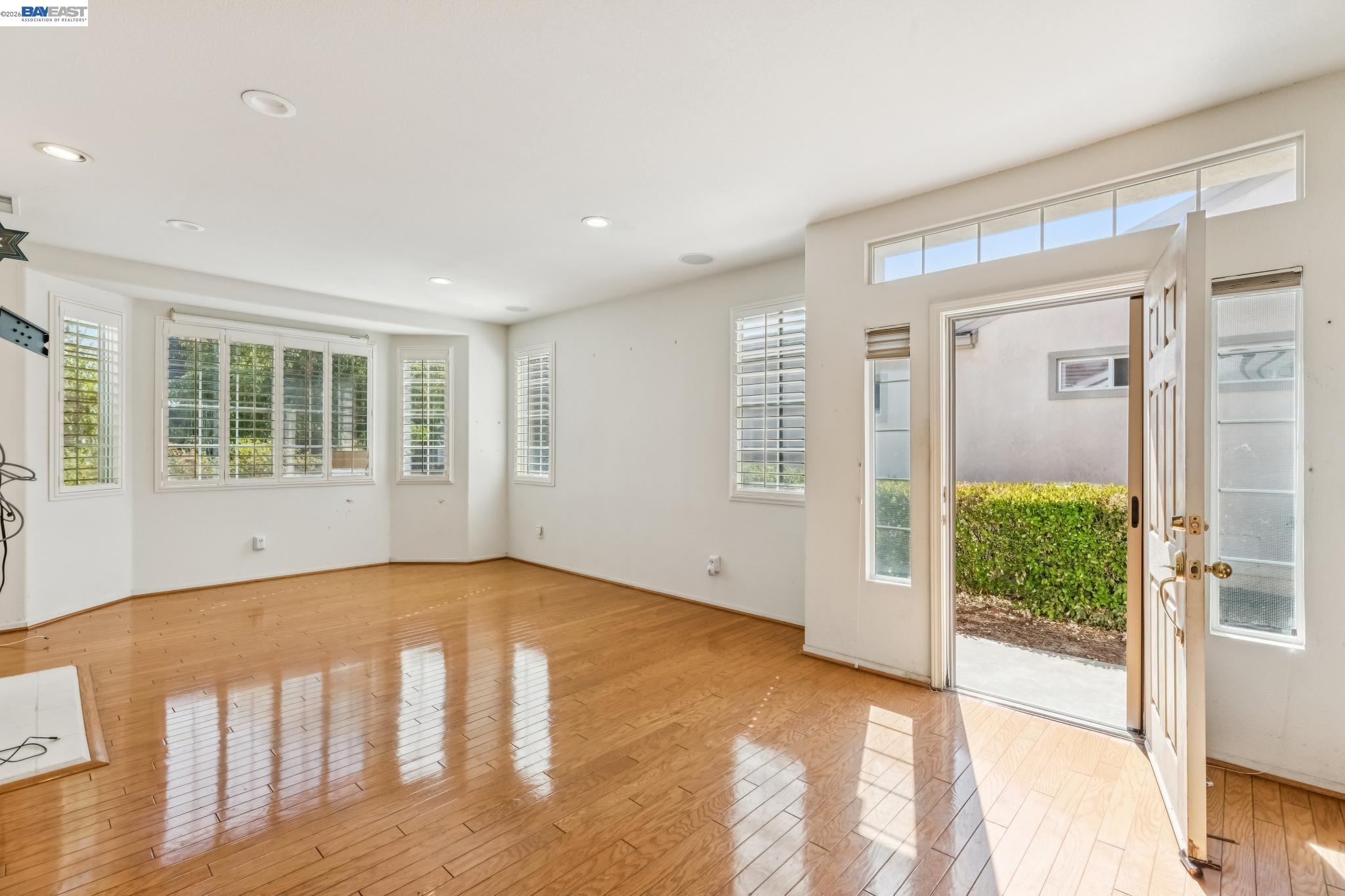 401 Edgewood Dr
