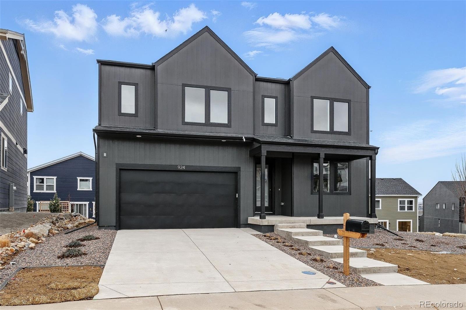 924 Sunflower Street