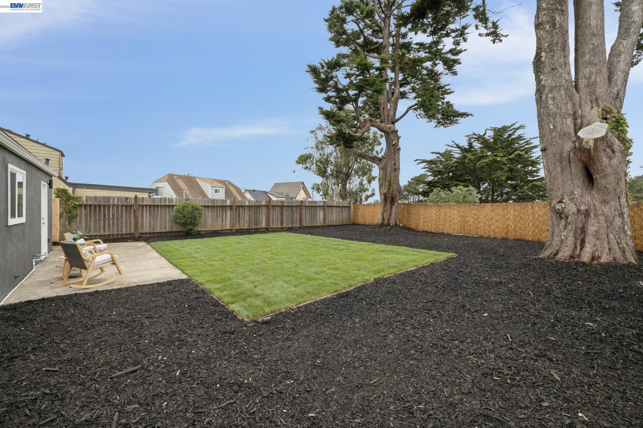 328 Glencourt Way