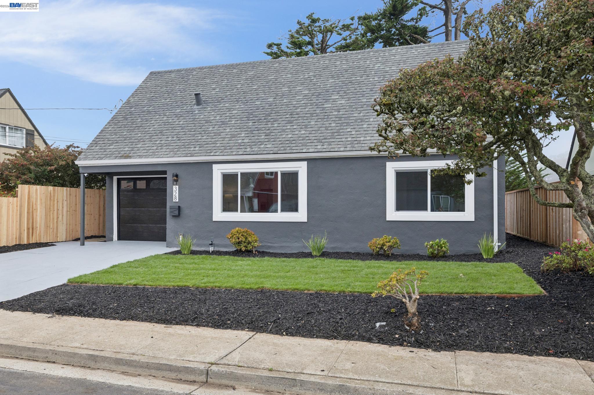 328 Glencourt Way