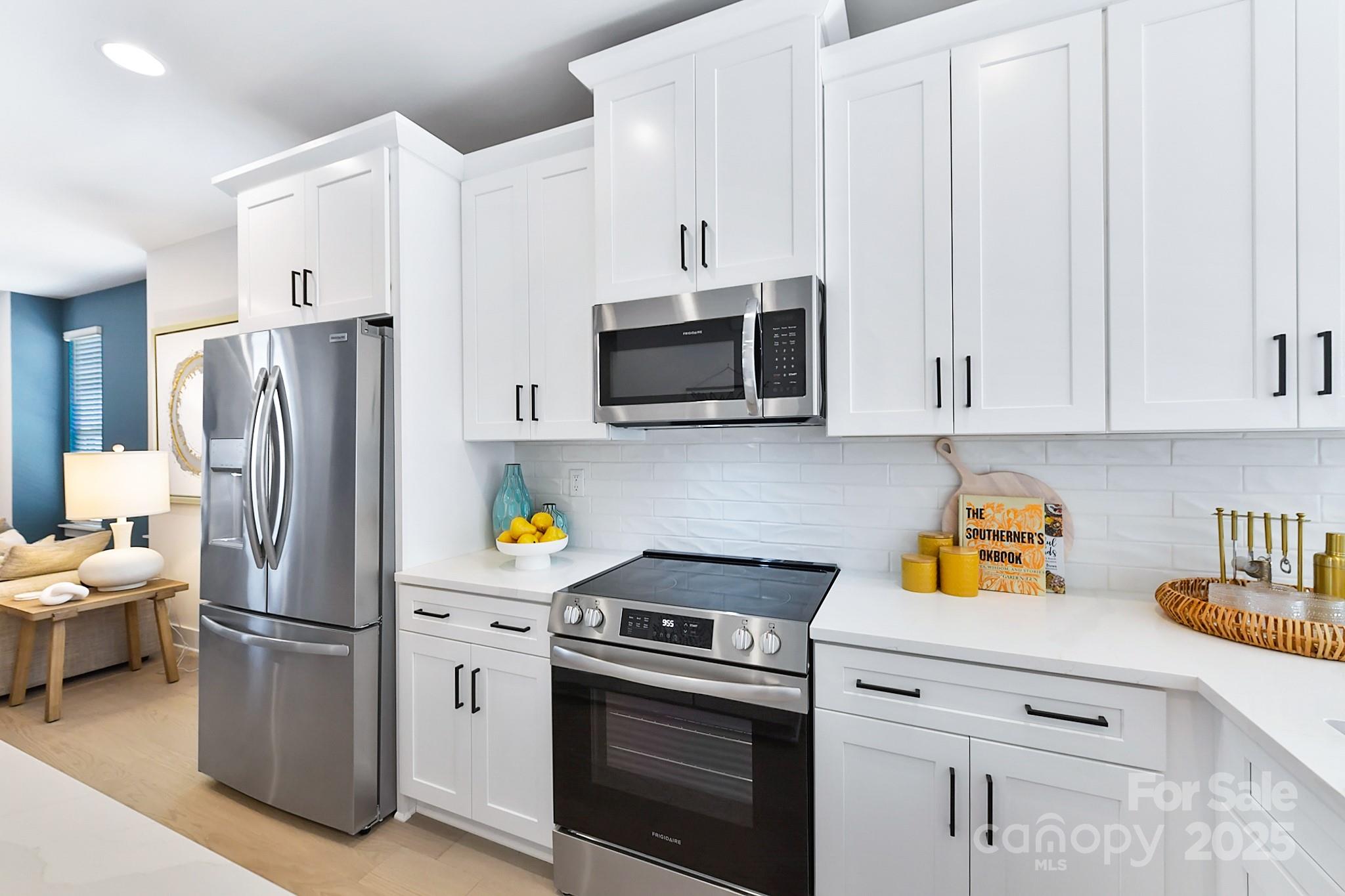 1013 North End Drive Unit: 26