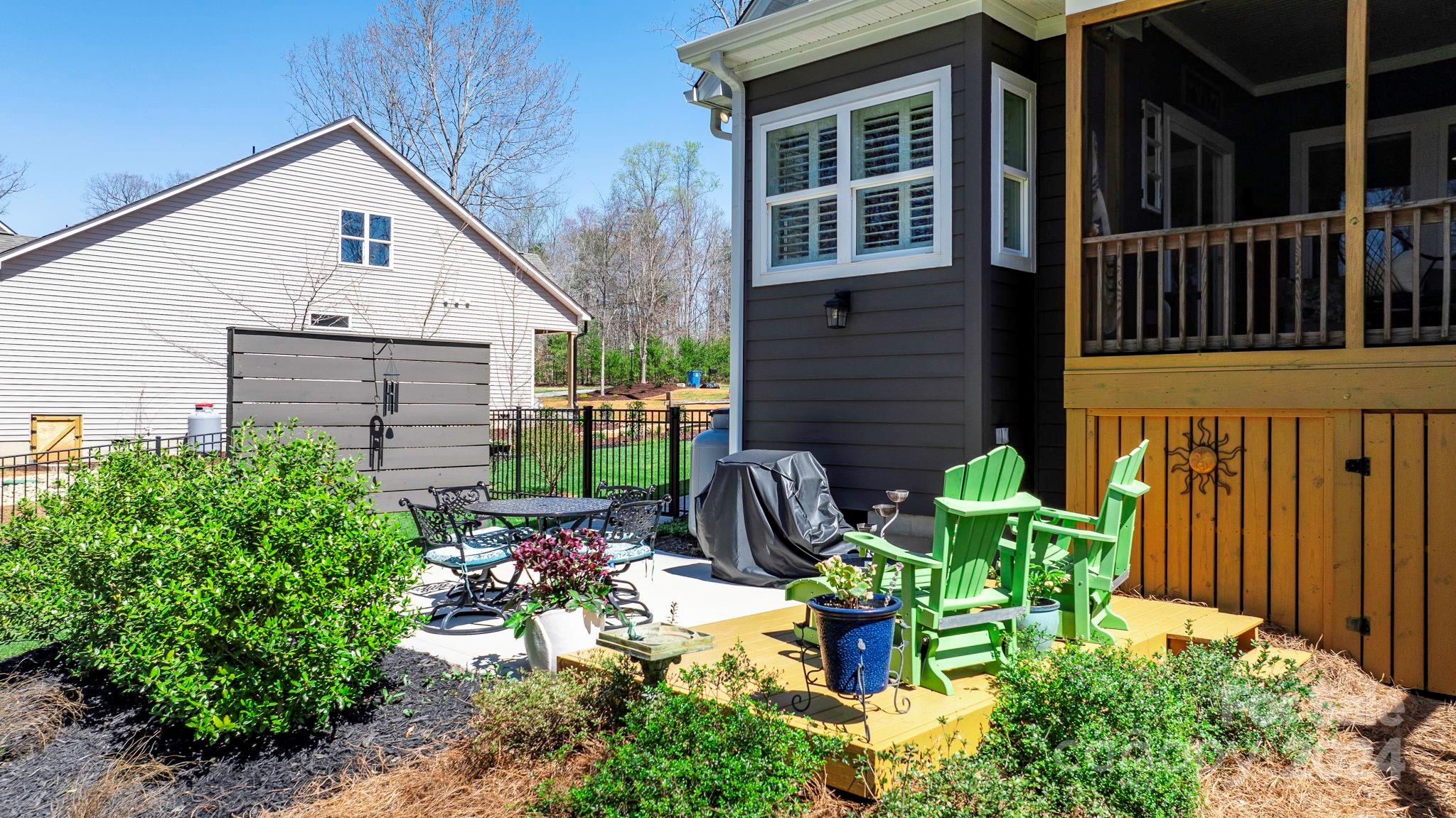 4537 N Wynswept Drive