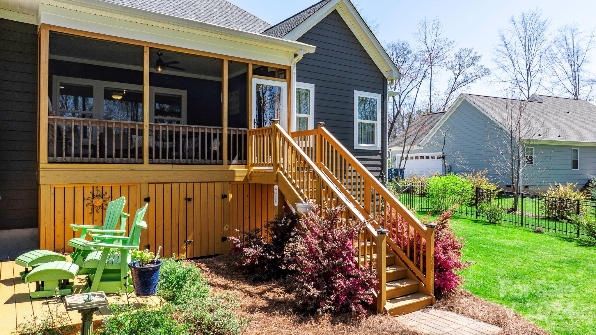 4537 N Wynswept Drive