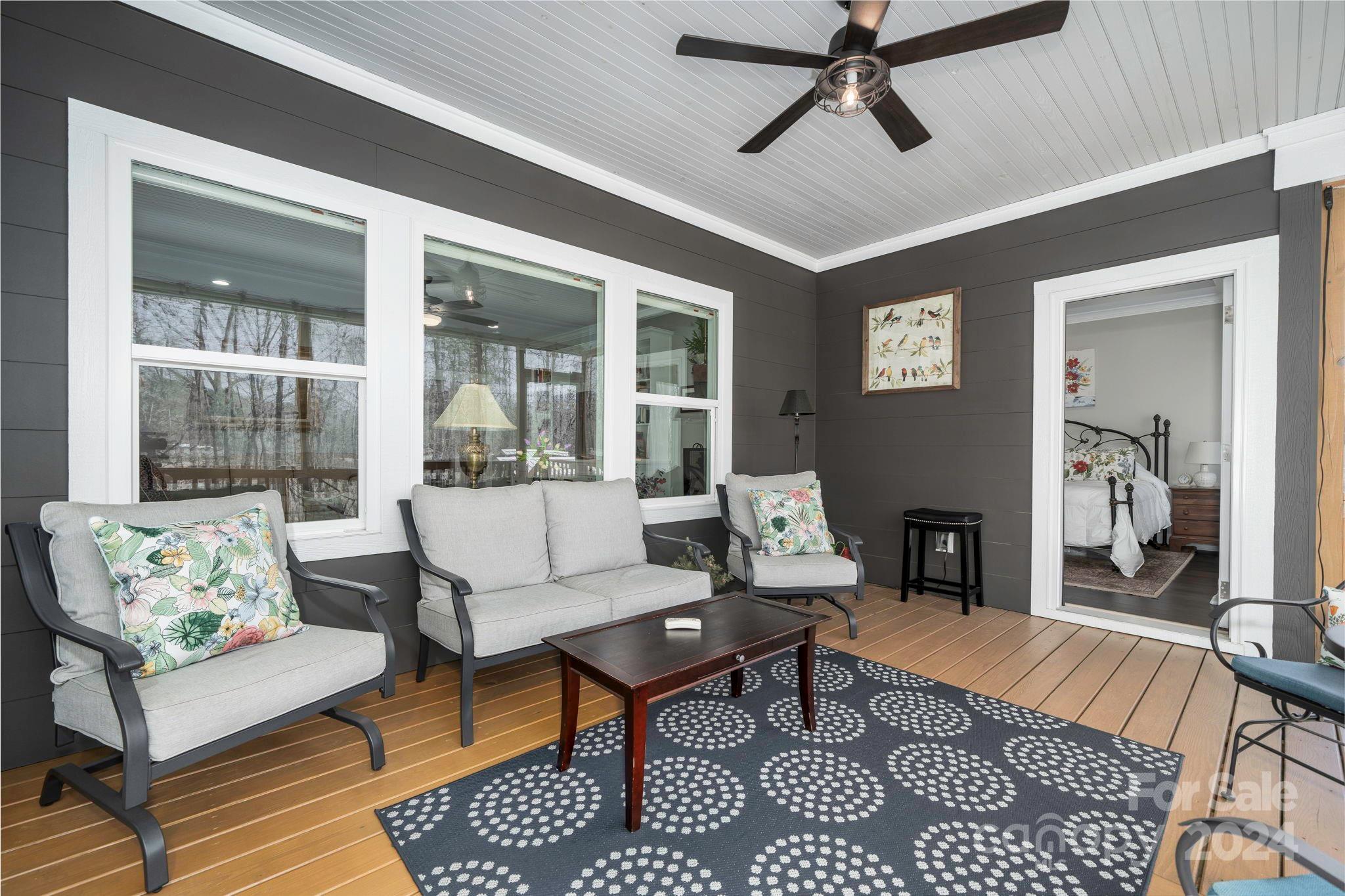 4537 N Wynswept Drive