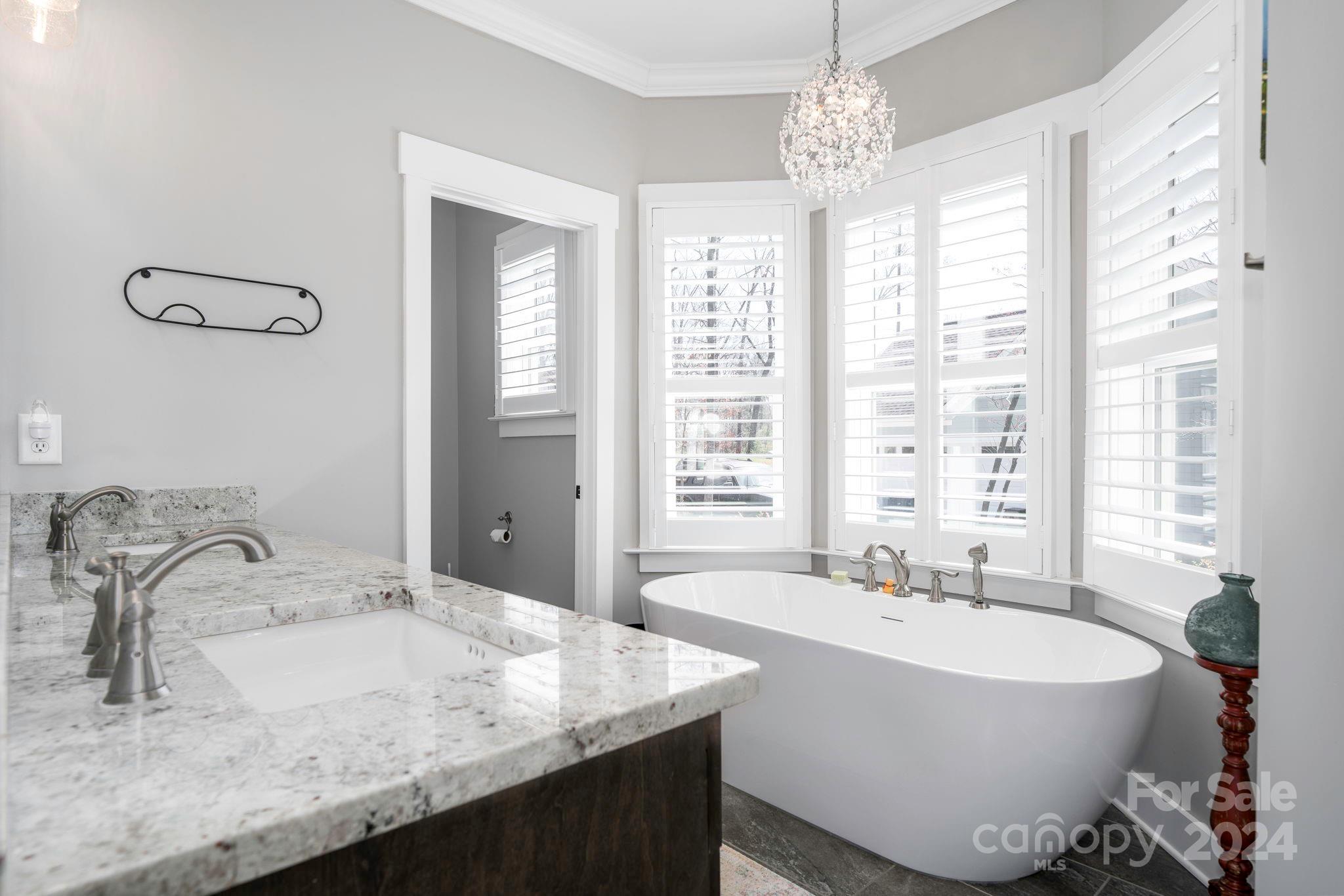 4537 N Wynswept Drive