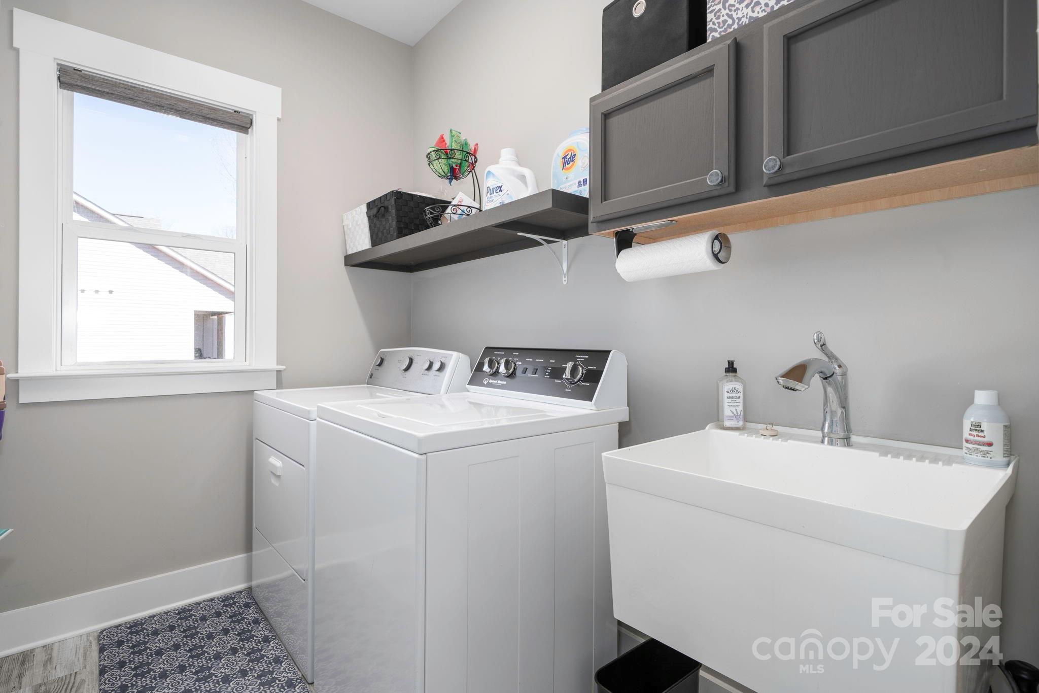 4537 N Wynswept Drive