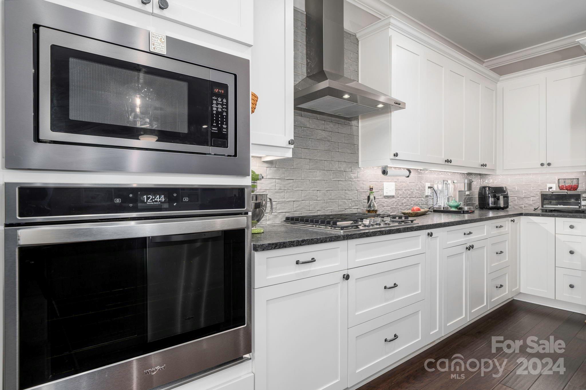 4537 N Wynswept Drive