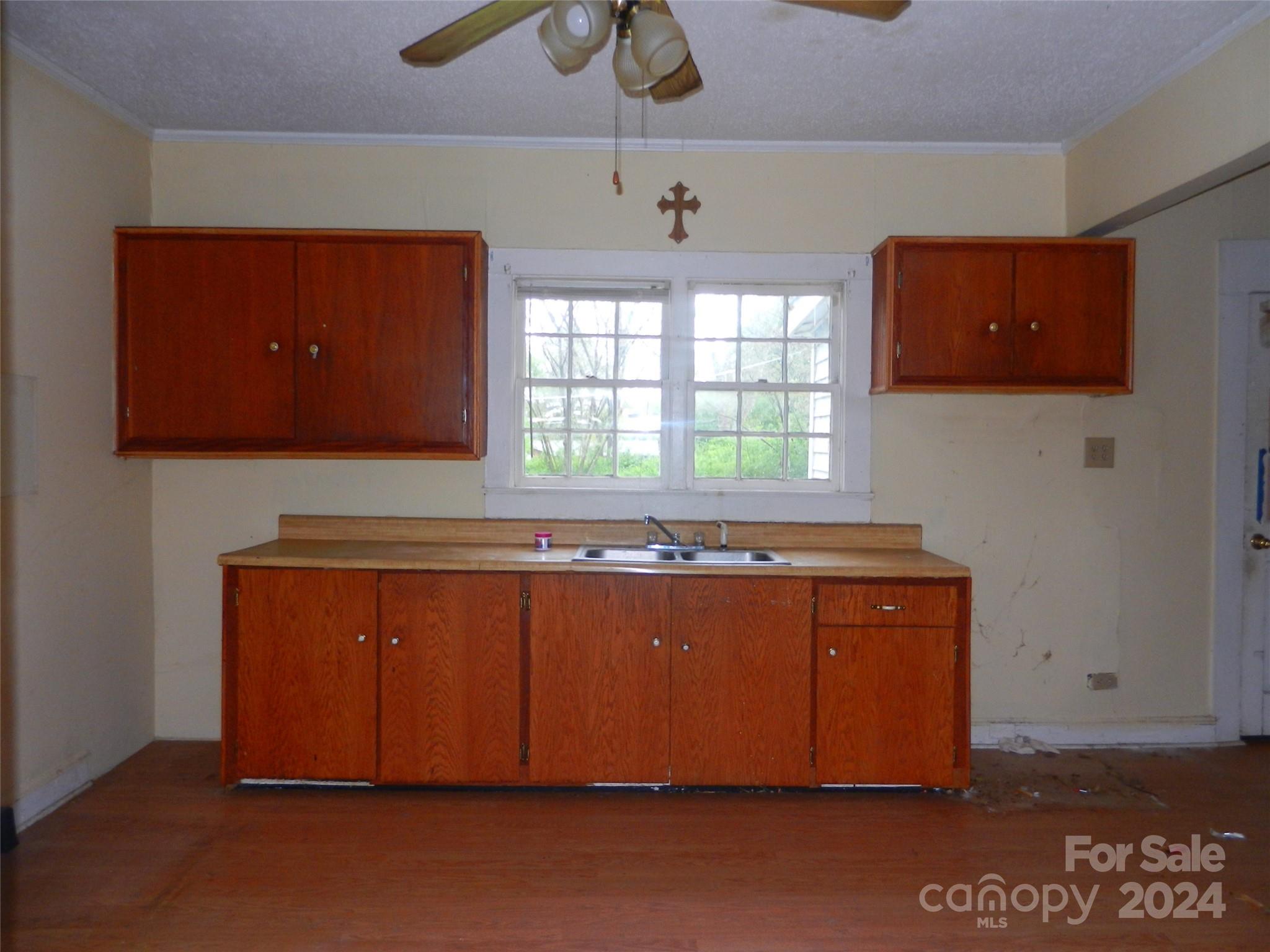 3027 Fair Oaks Drive