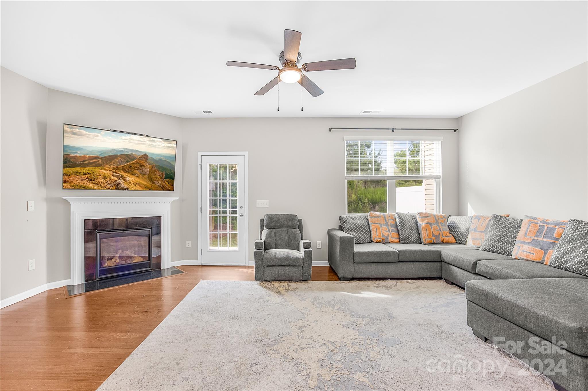 3233 Yarmouth Lane