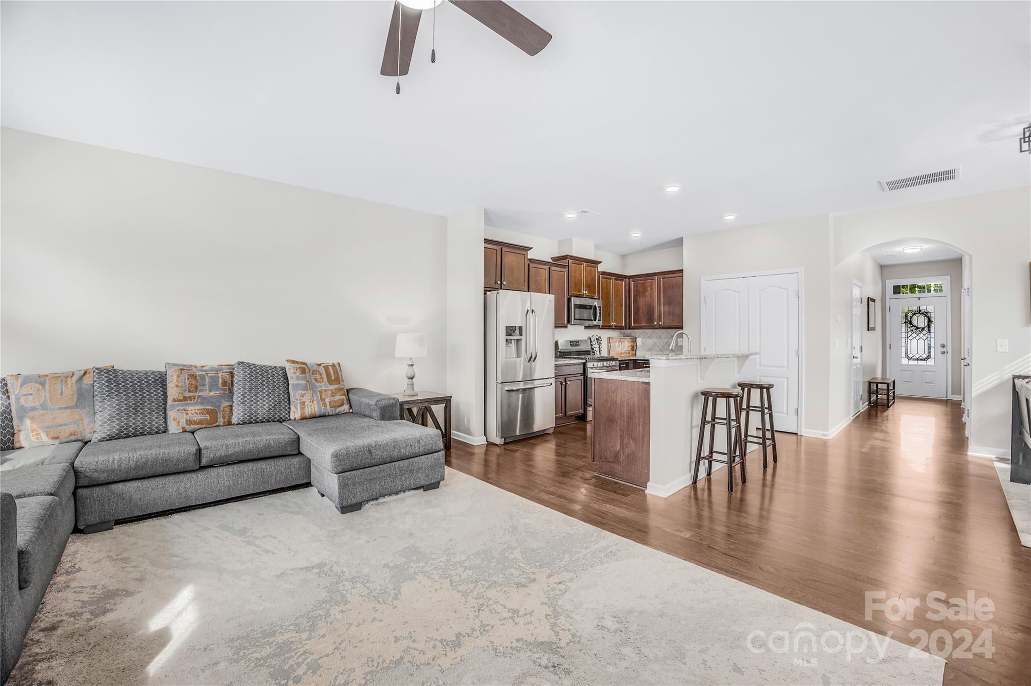 3233 Yarmouth Lane