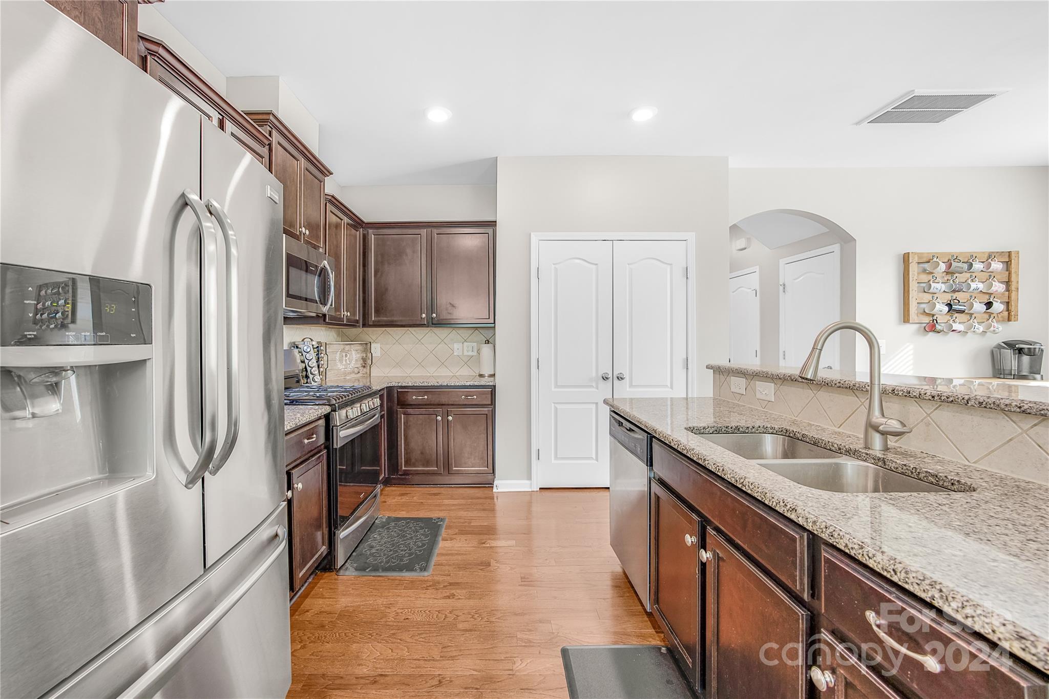 3233 Yarmouth Lane