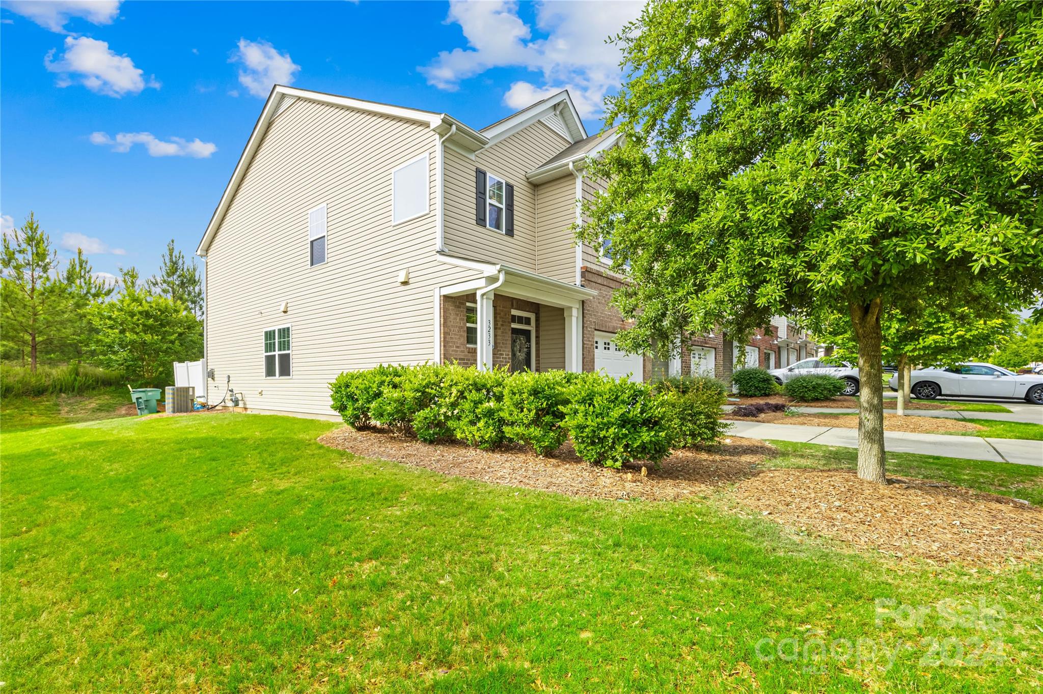 3233 Yarmouth Lane