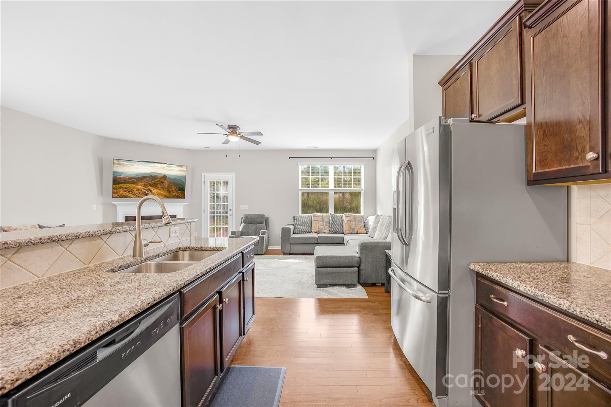 3233 Yarmouth Lane