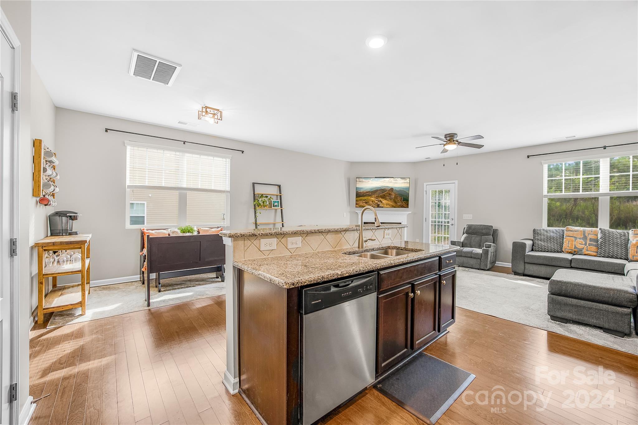 3233 Yarmouth Lane