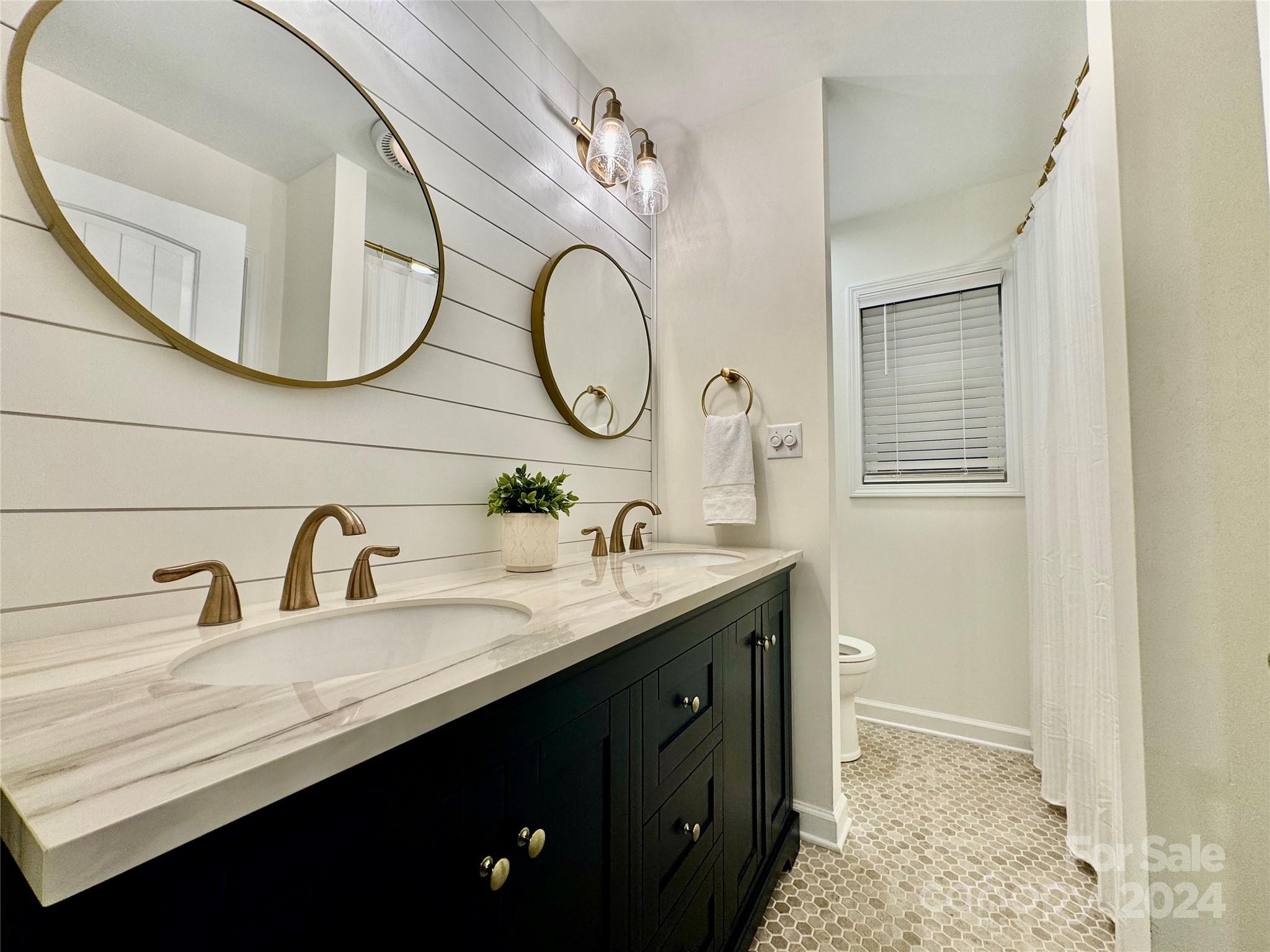 2250 Mallard Cove Drive