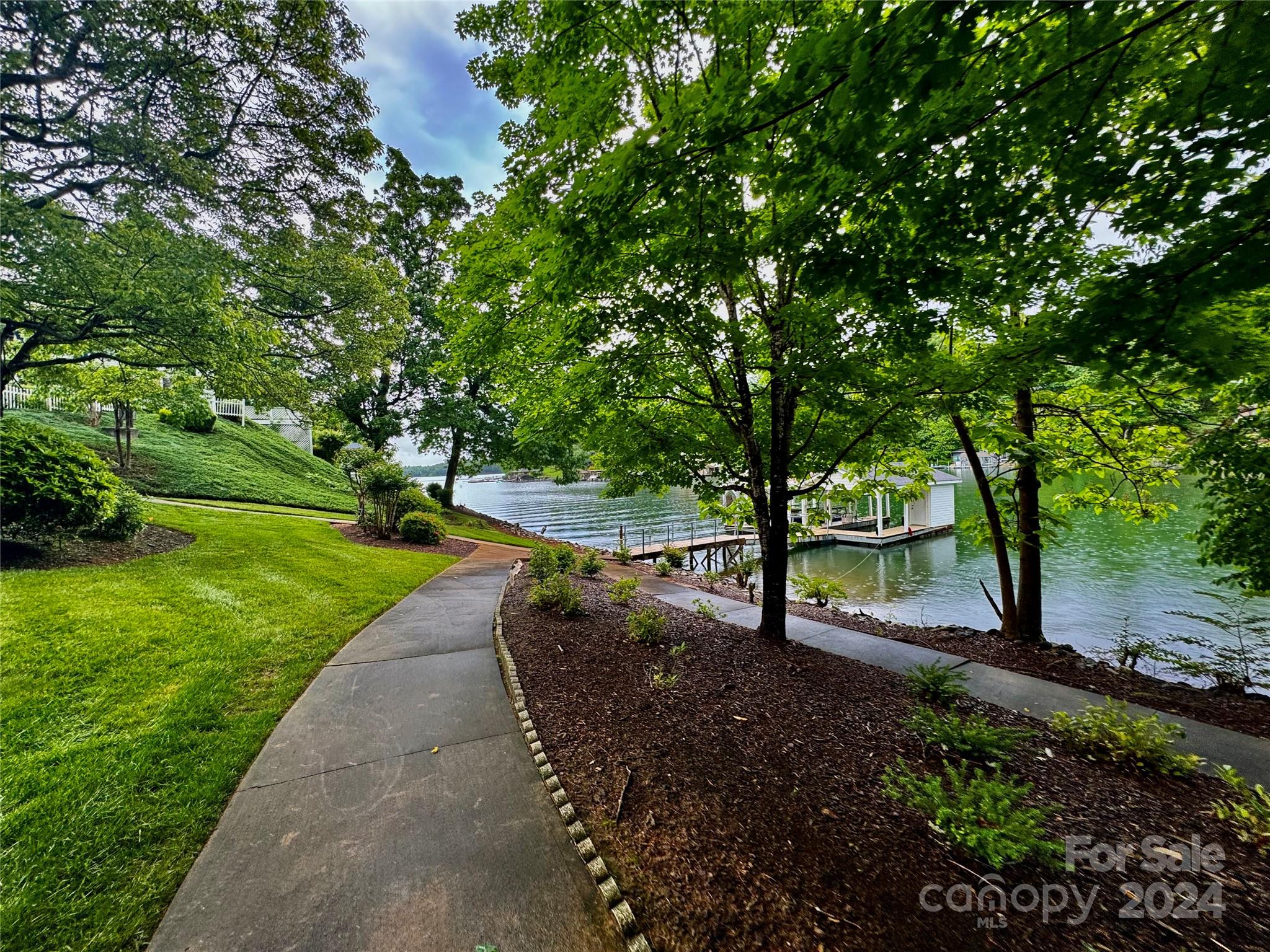 2250 Mallard Cove Drive