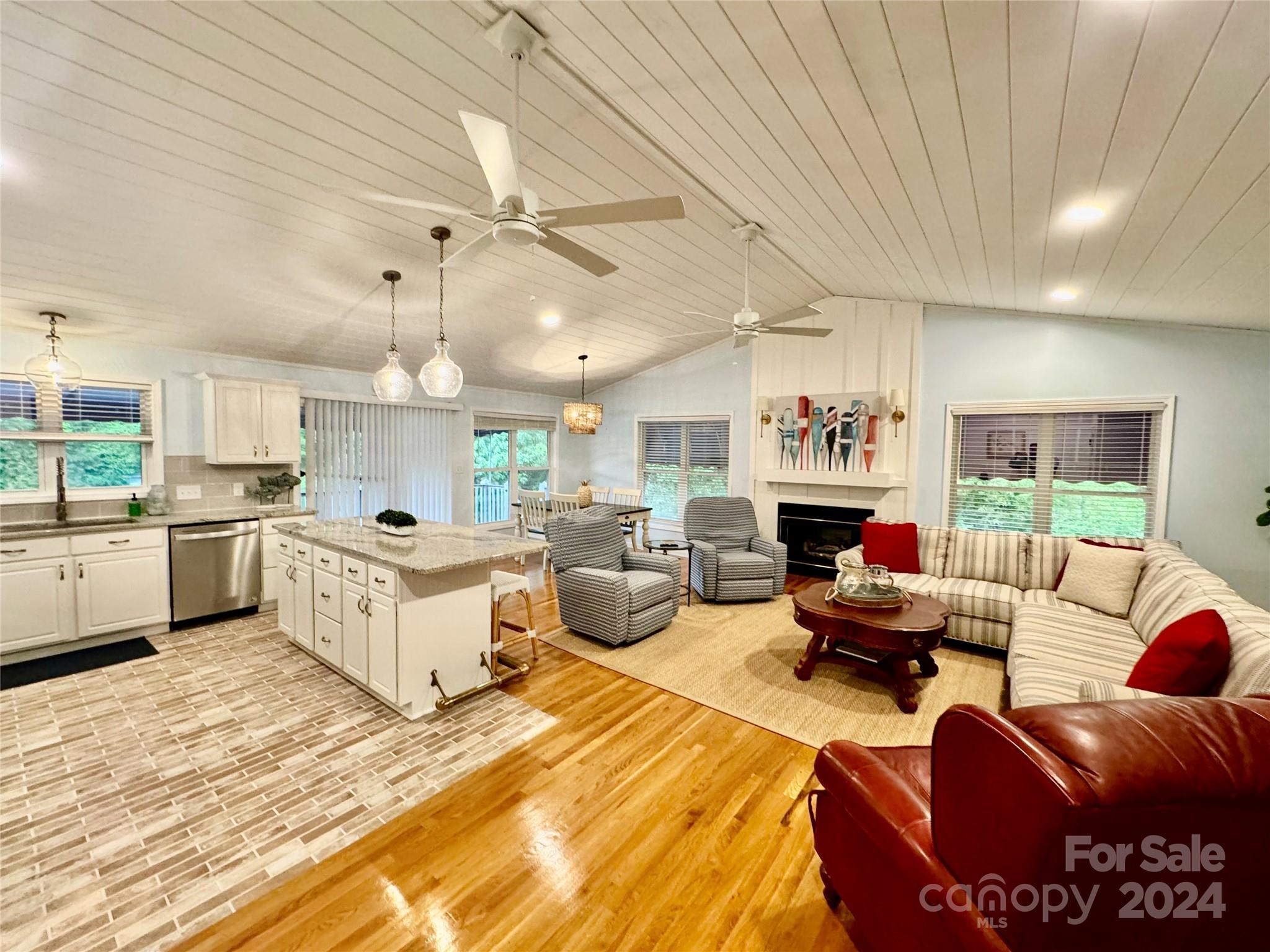 2250 Mallard Cove Drive