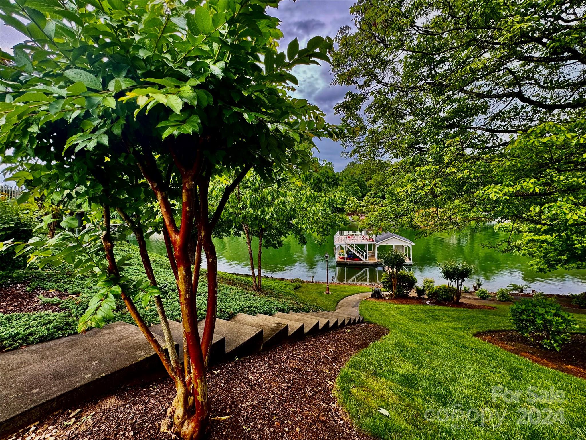 2250 Mallard Cove Drive