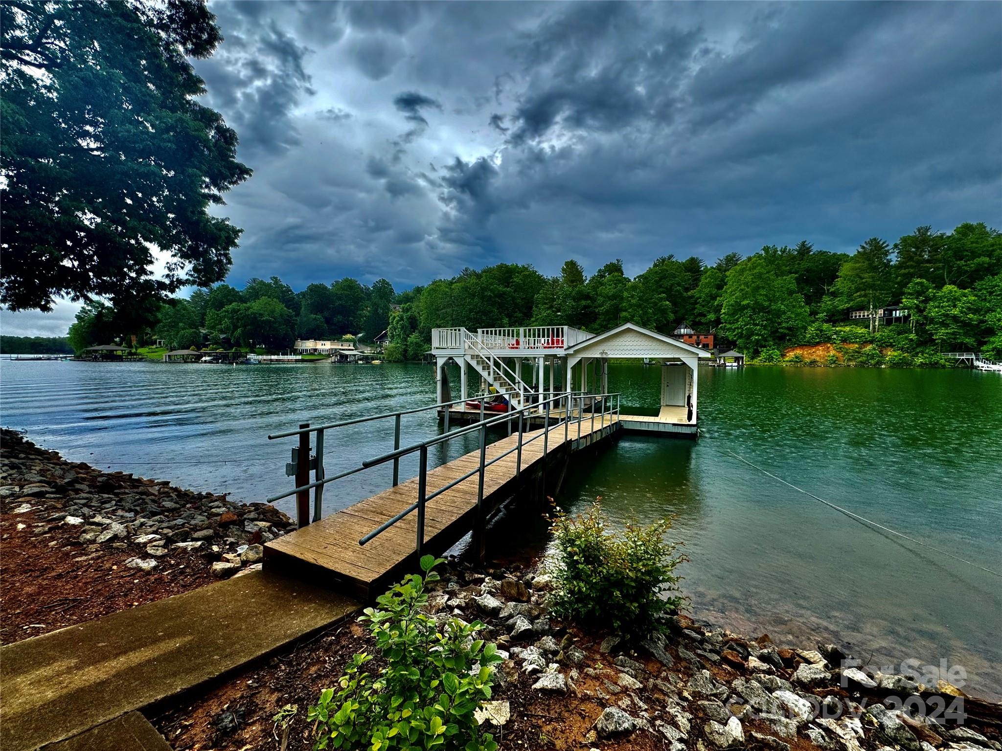 2250 Mallard Cove Drive