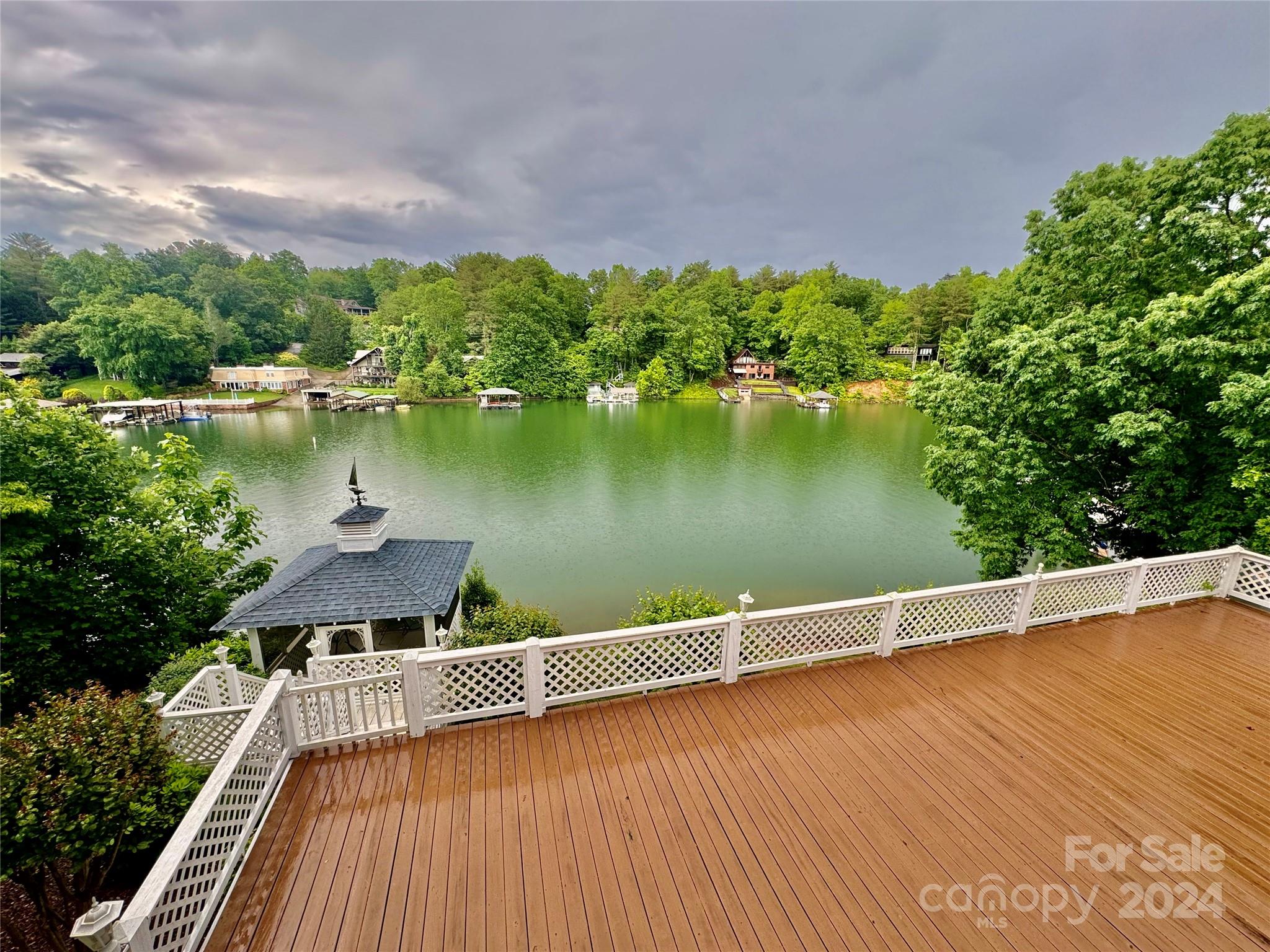 2250 Mallard Cove Drive