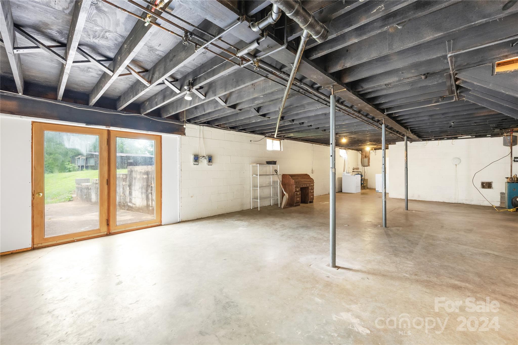2586 Bull Creek Road
