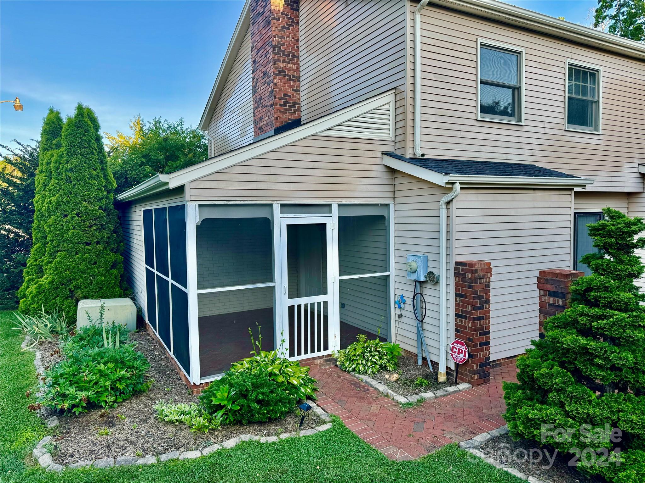 2705 N Center Street Unit: 68