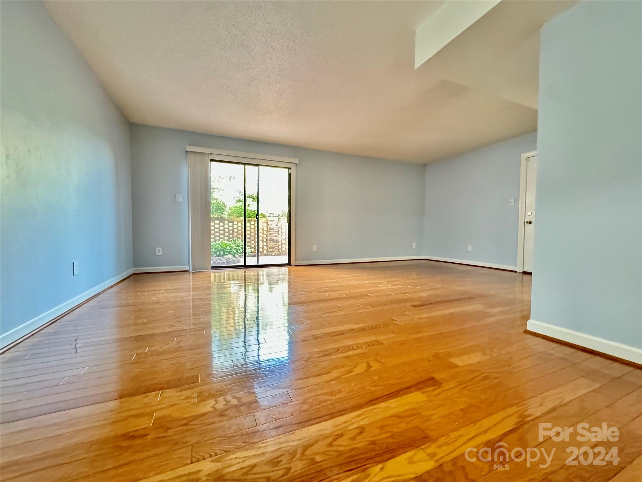 2705 N Center Street Unit: 68