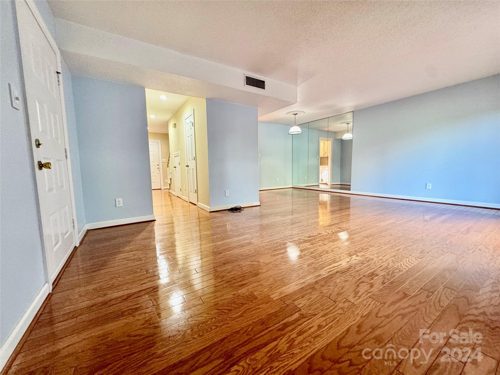 2705 N Center Street Unit: 68