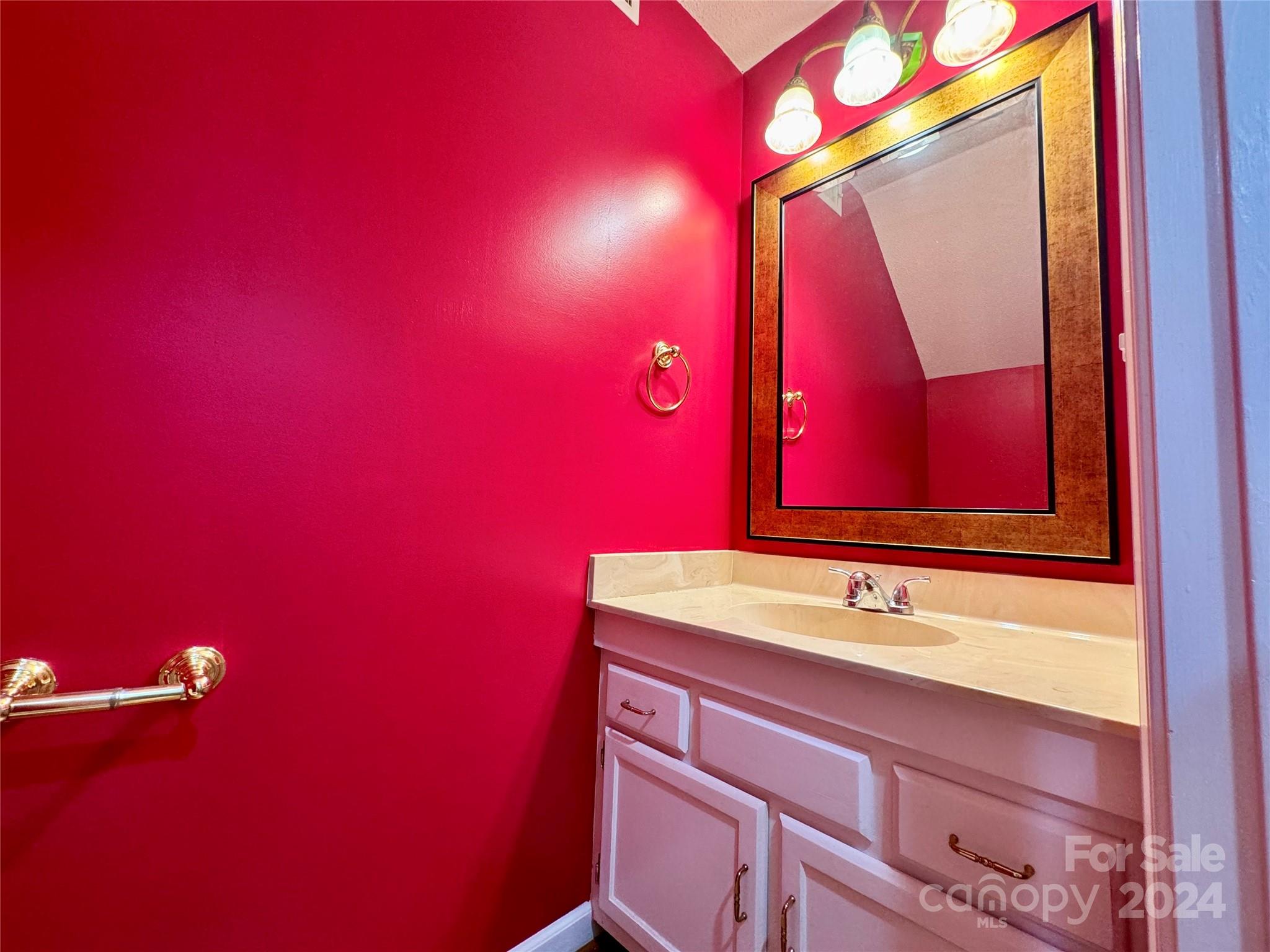 2705 N Center Street Unit: 68