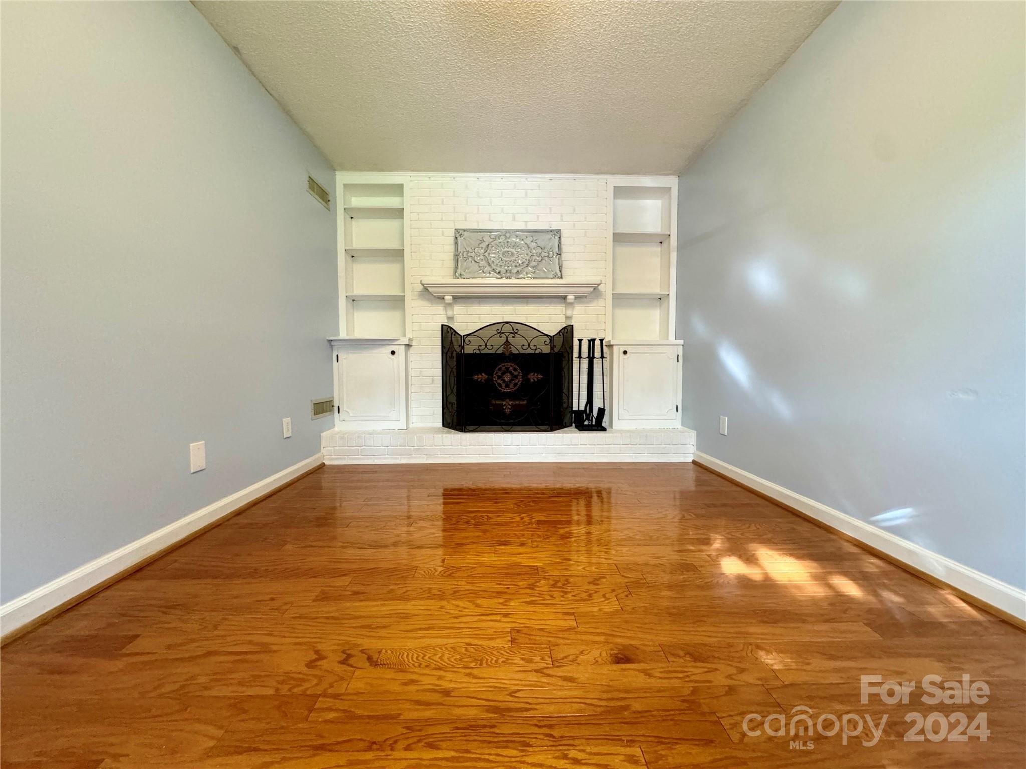 2705 N Center Street Unit: 68