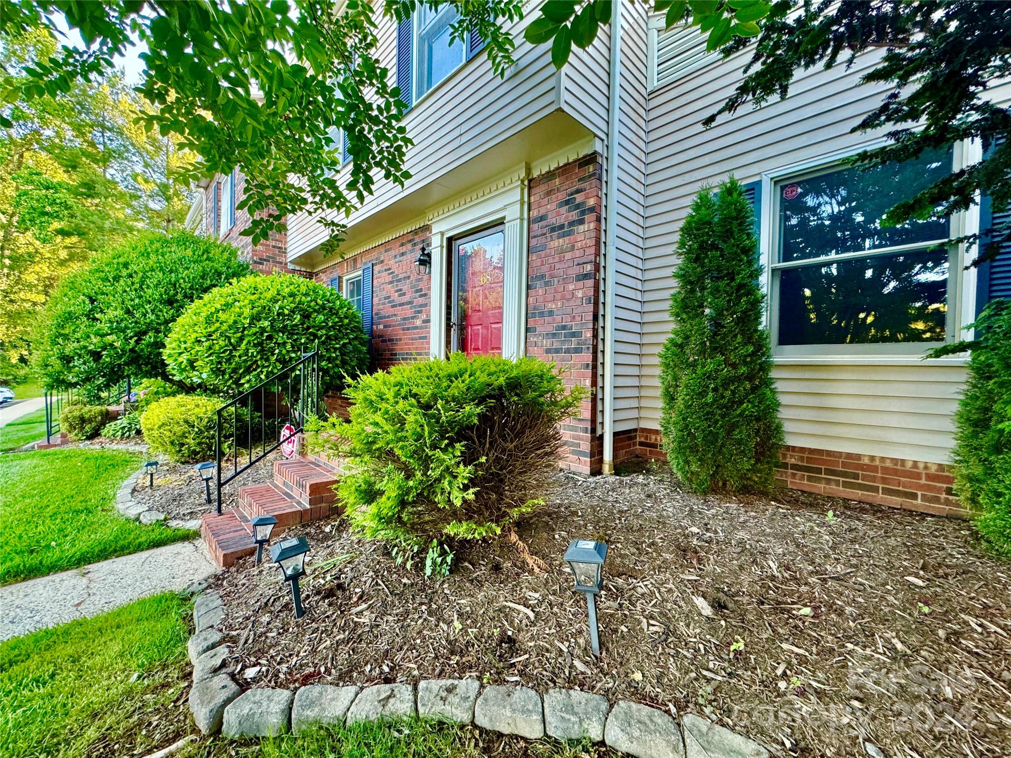 2705 N Center Street Unit: 68