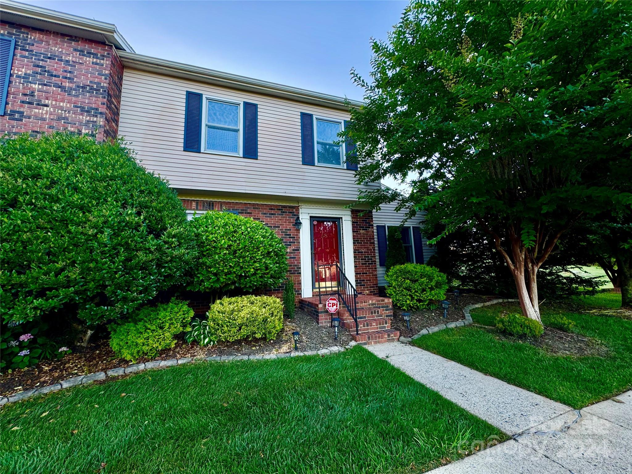 2705 N Center Street Unit: 68