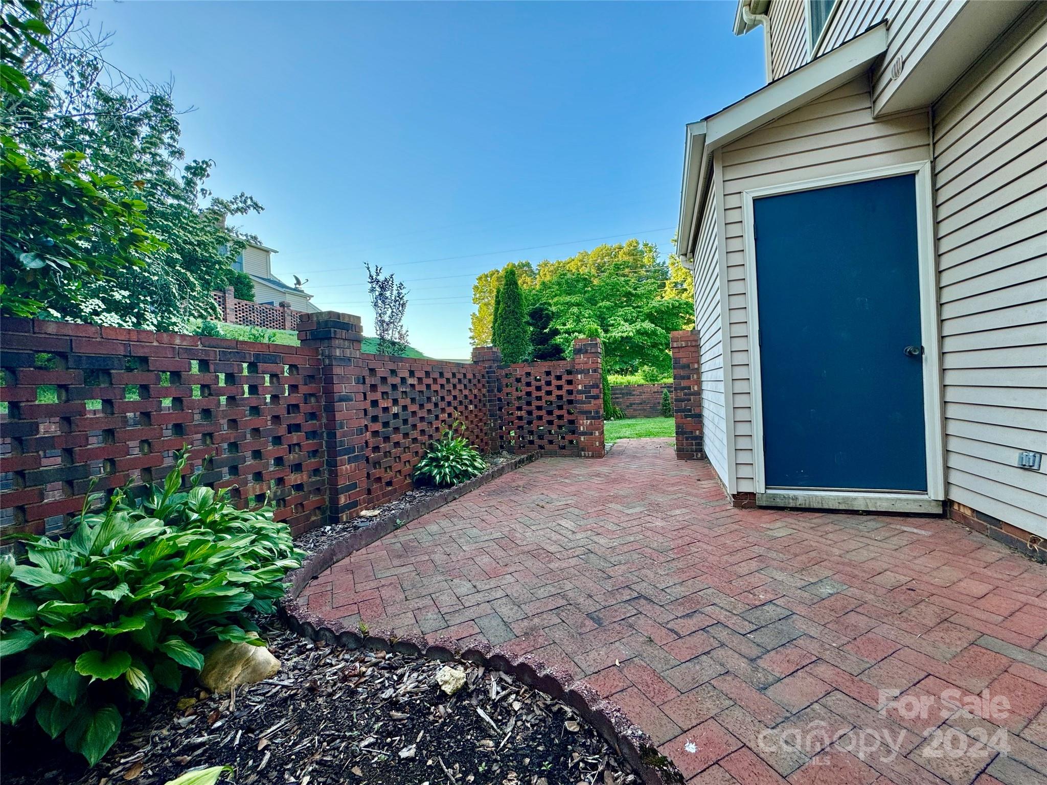 2705 N Center Street Unit: 68