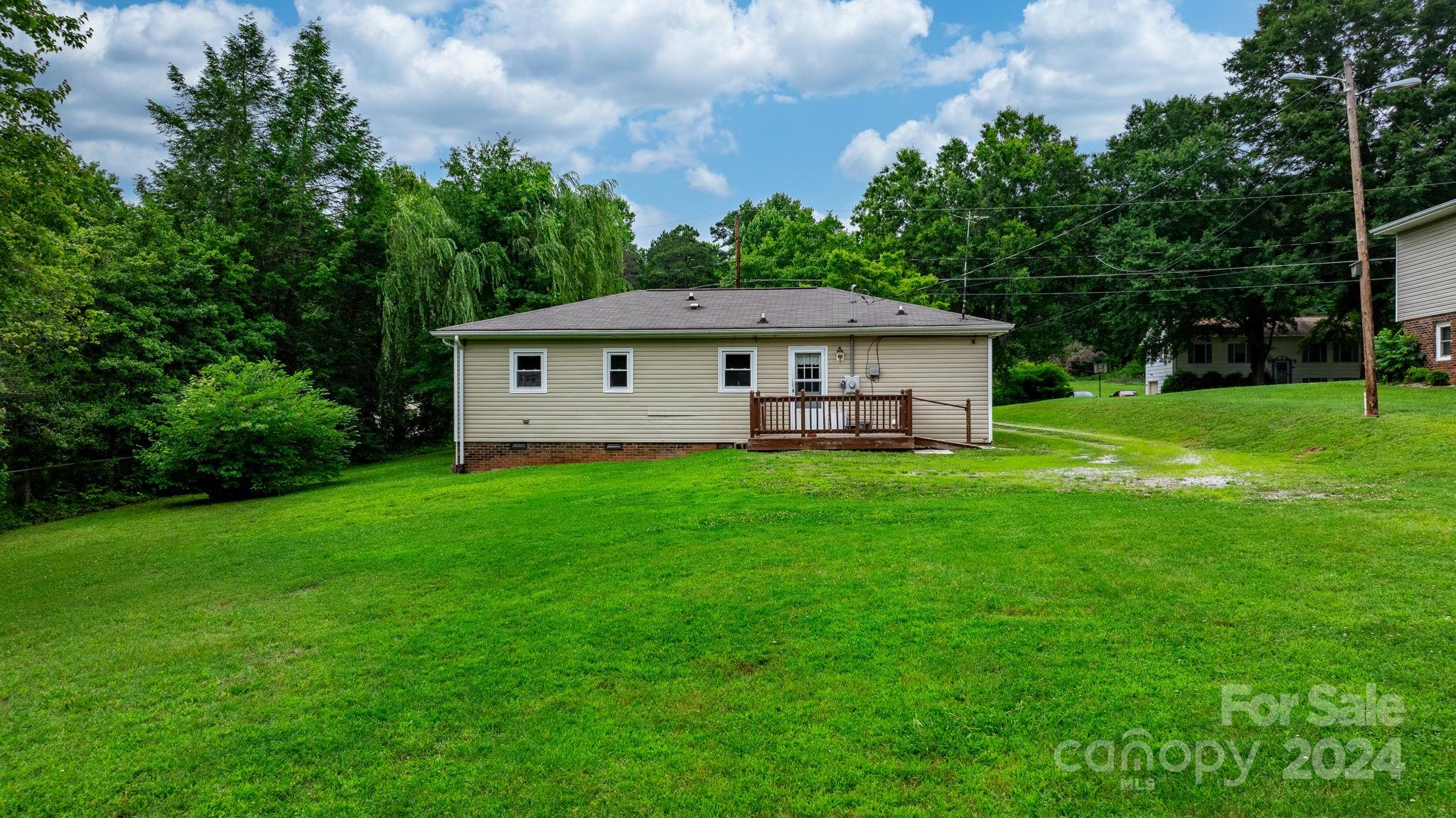 964 Village Circle