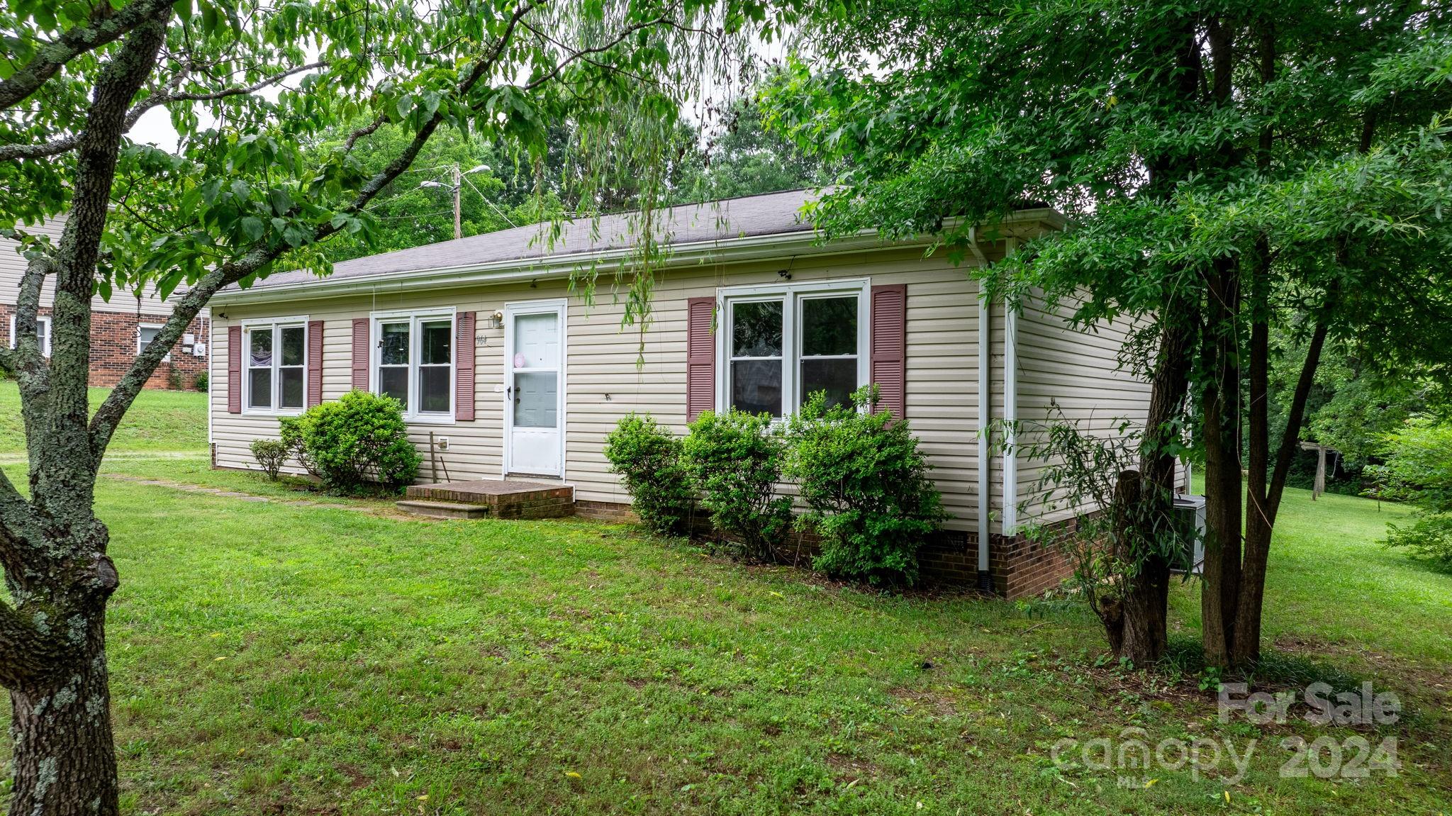 964 Village Circle