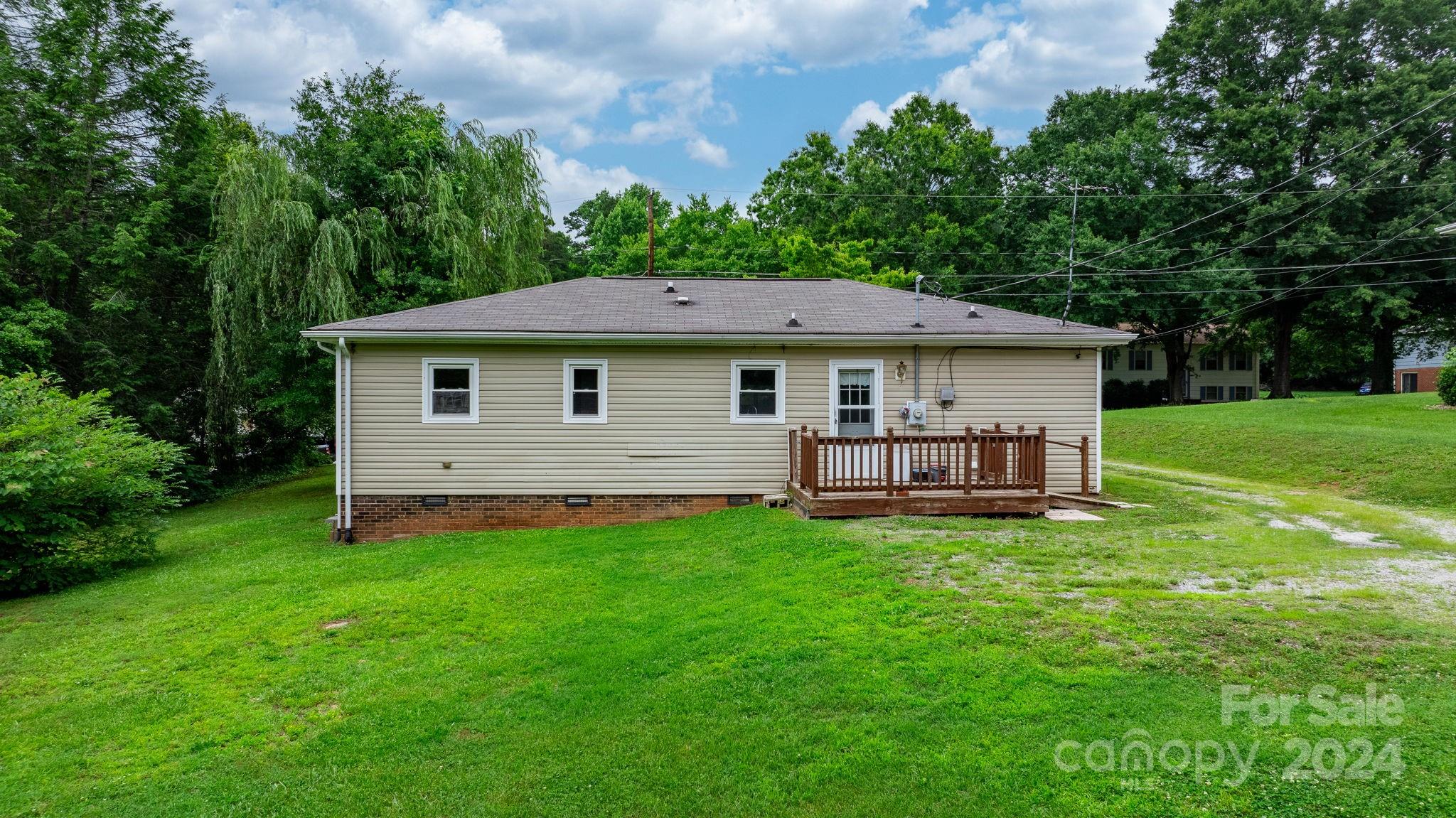 964 Village Circle