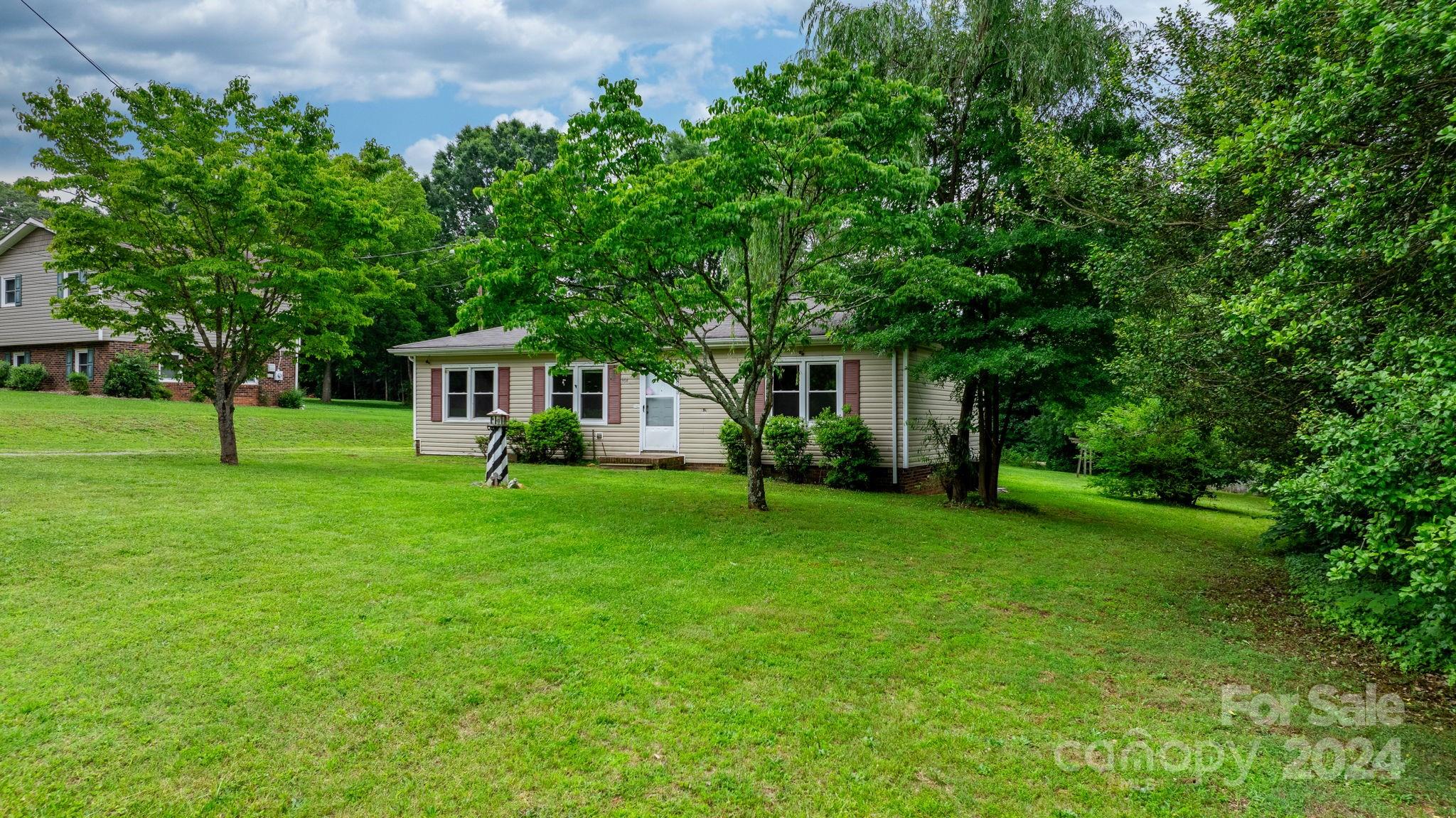 964 Village Circle