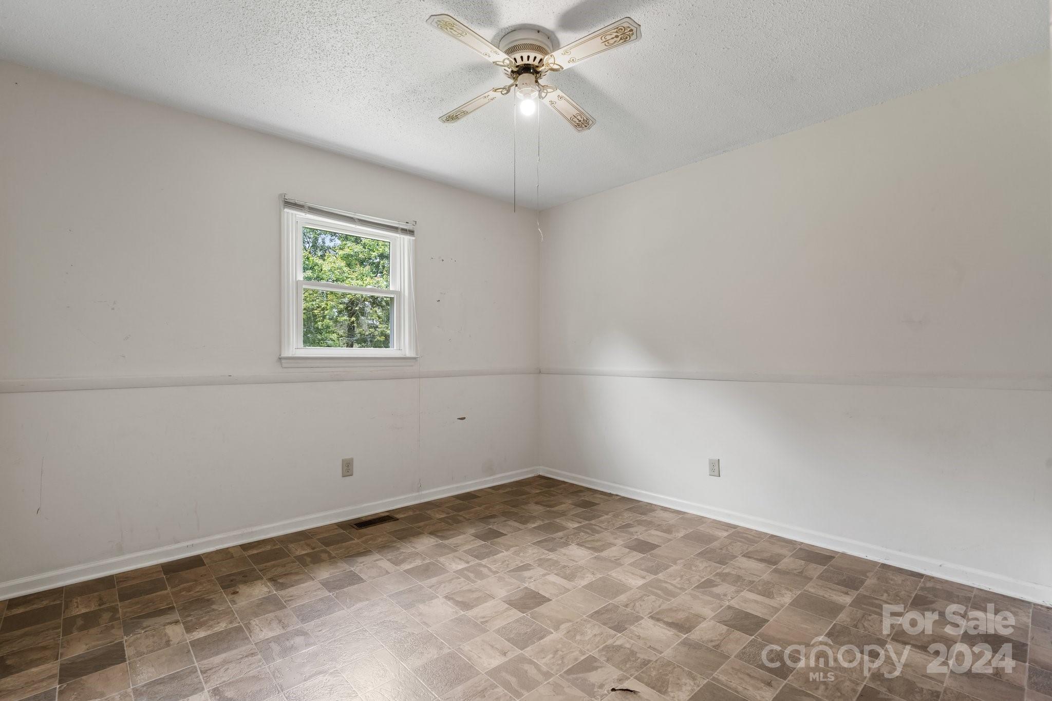 964 Village Circle
