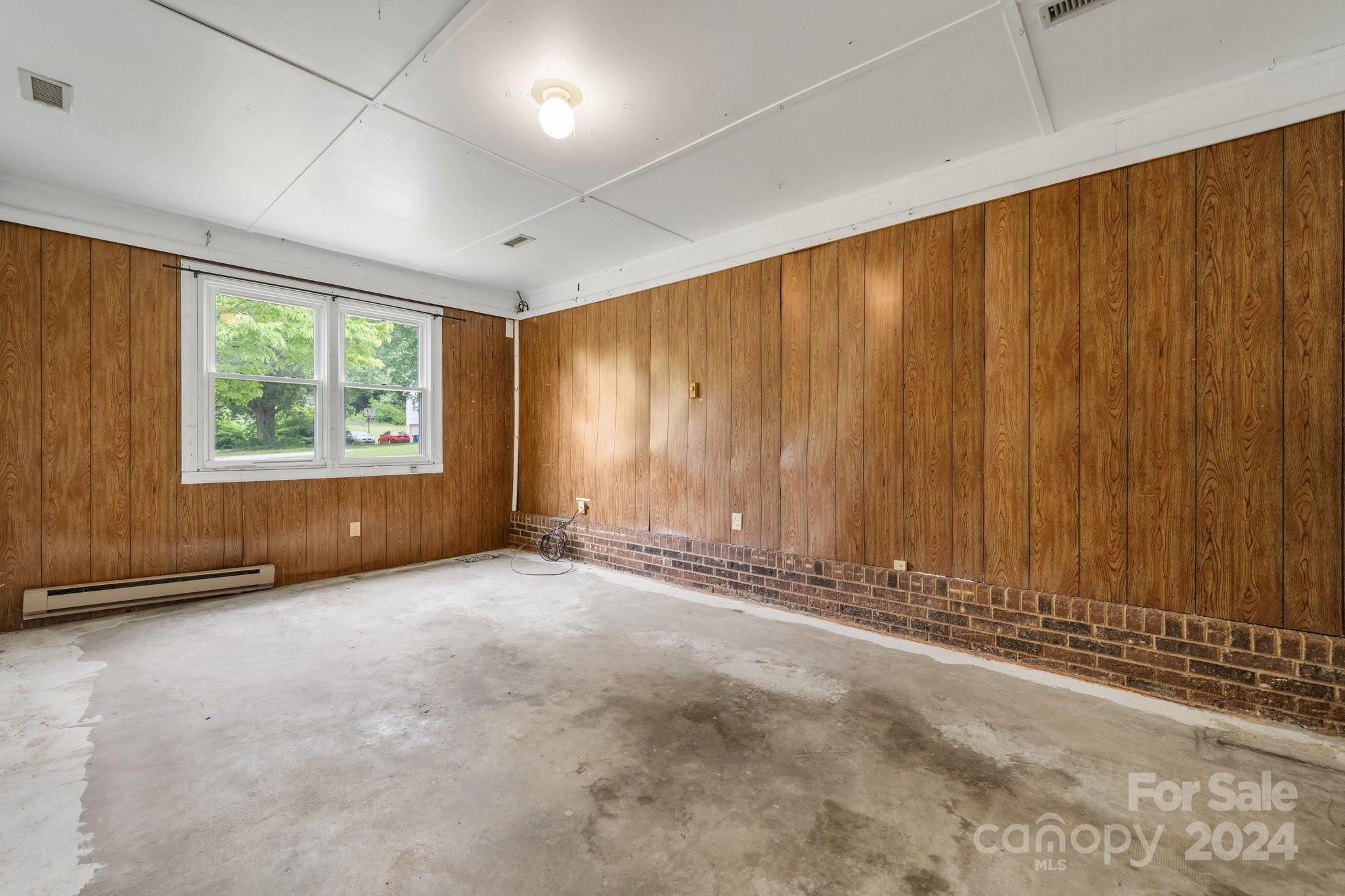 964 Village Circle