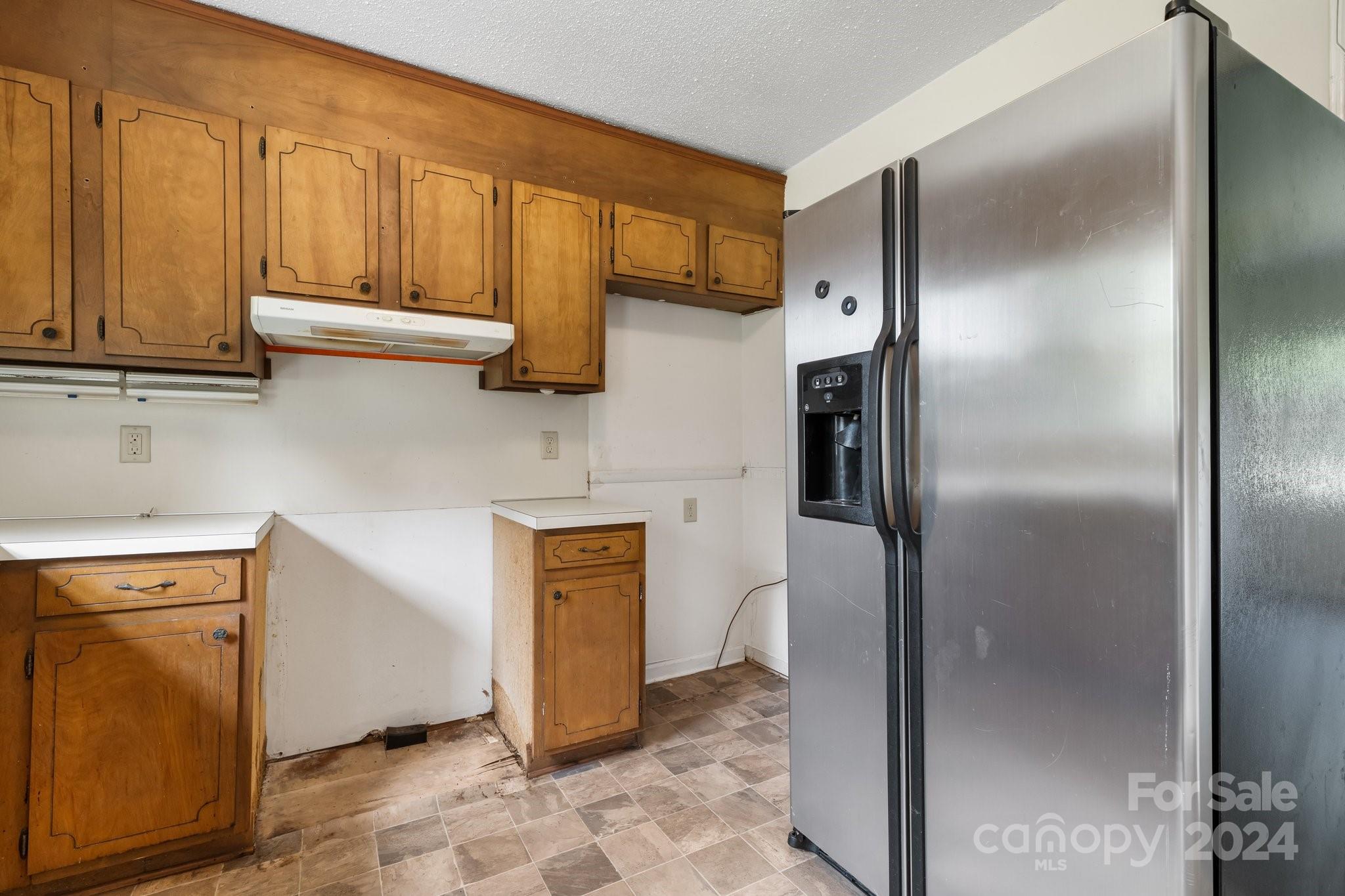 964 Village Circle