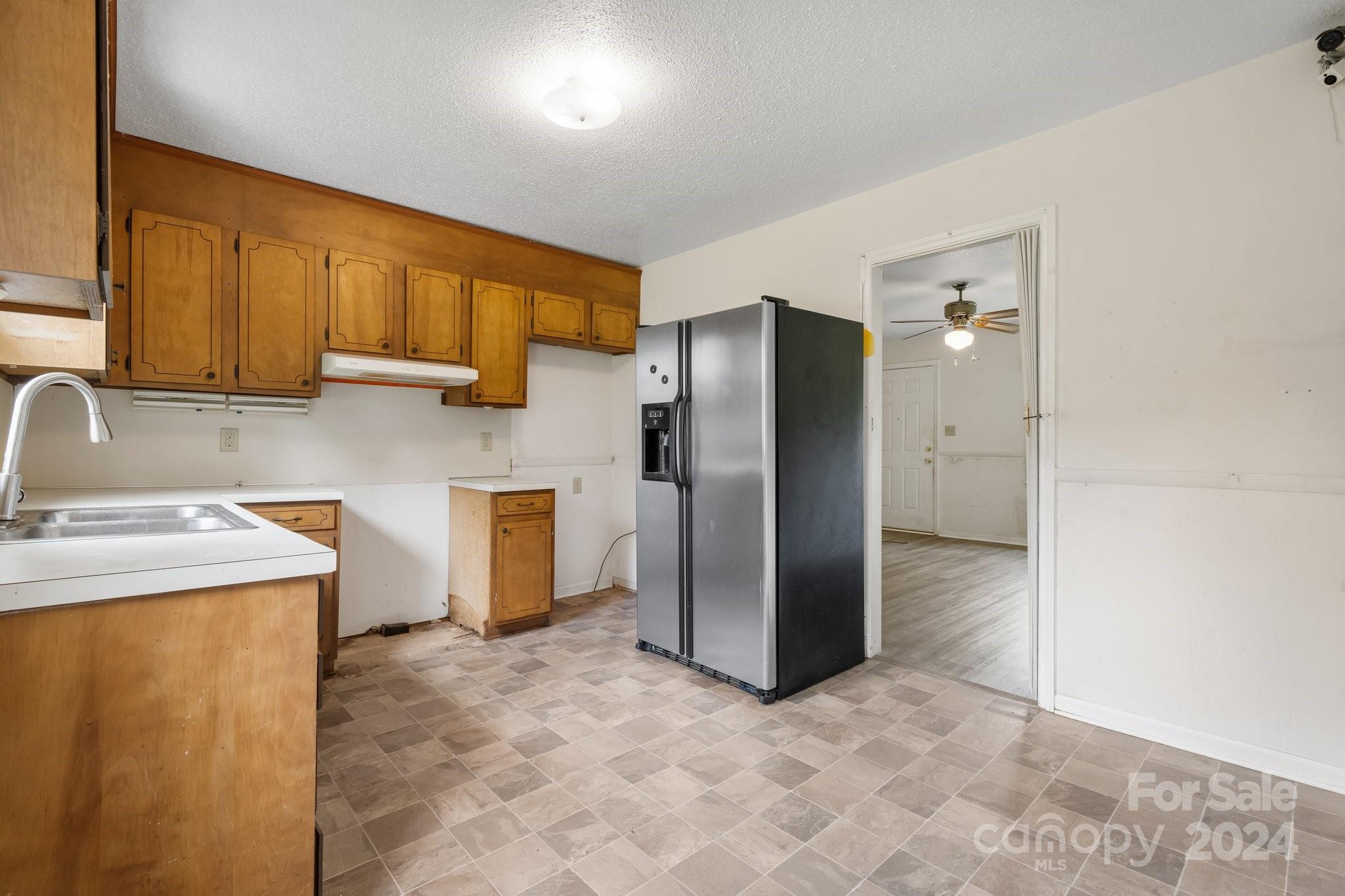 964 Village Circle