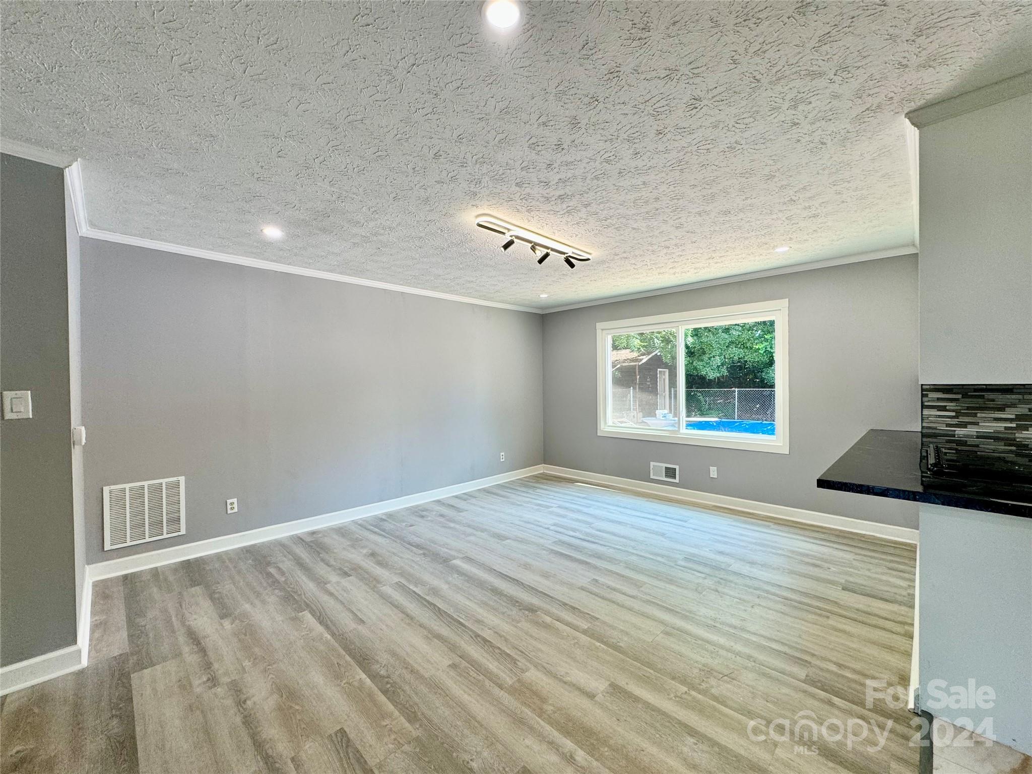 623 Woodland Street