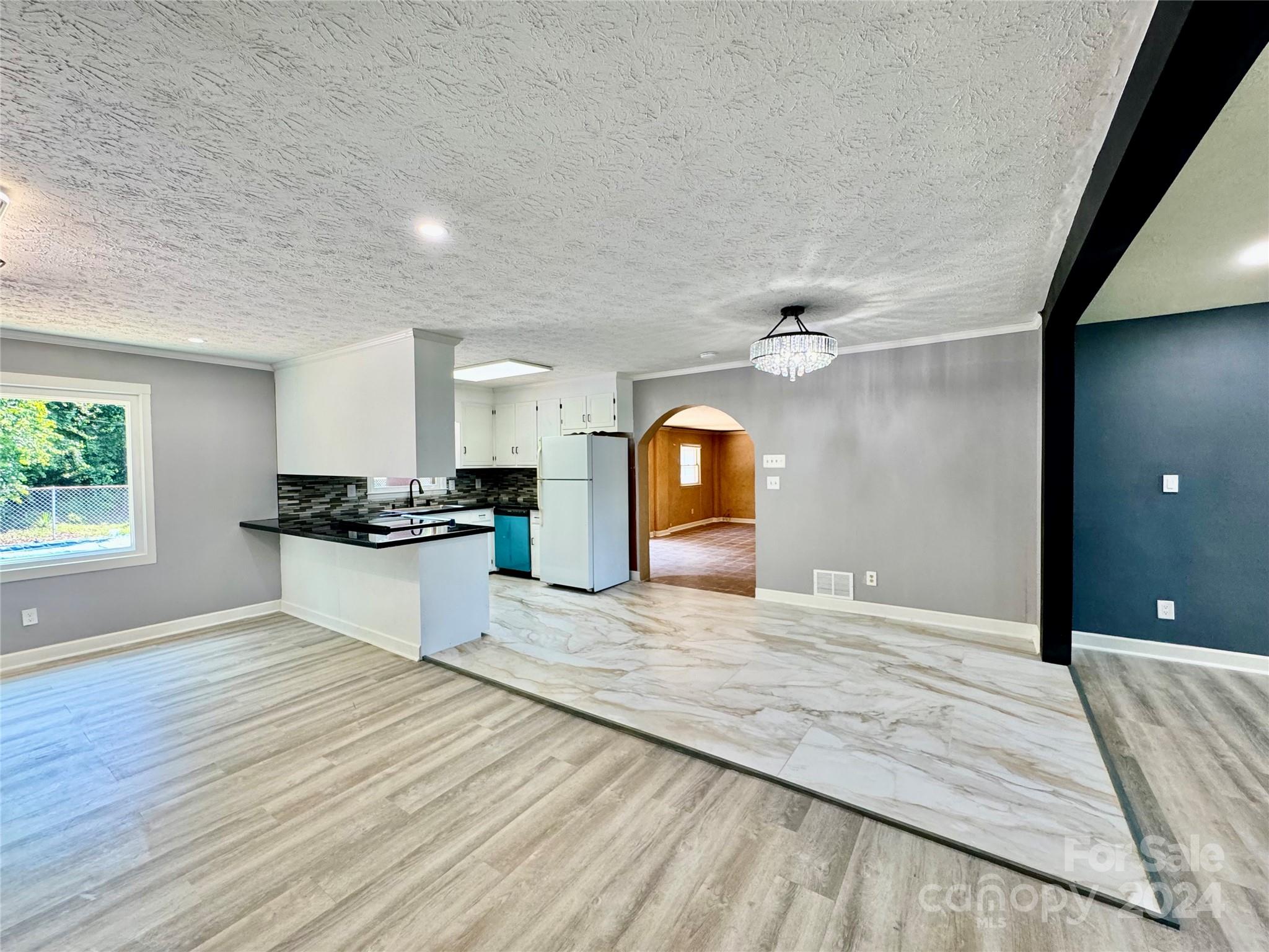 623 Woodland Street