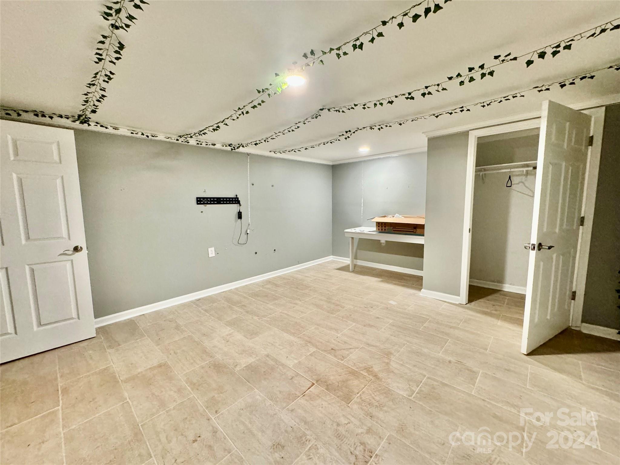 623 Woodland Street