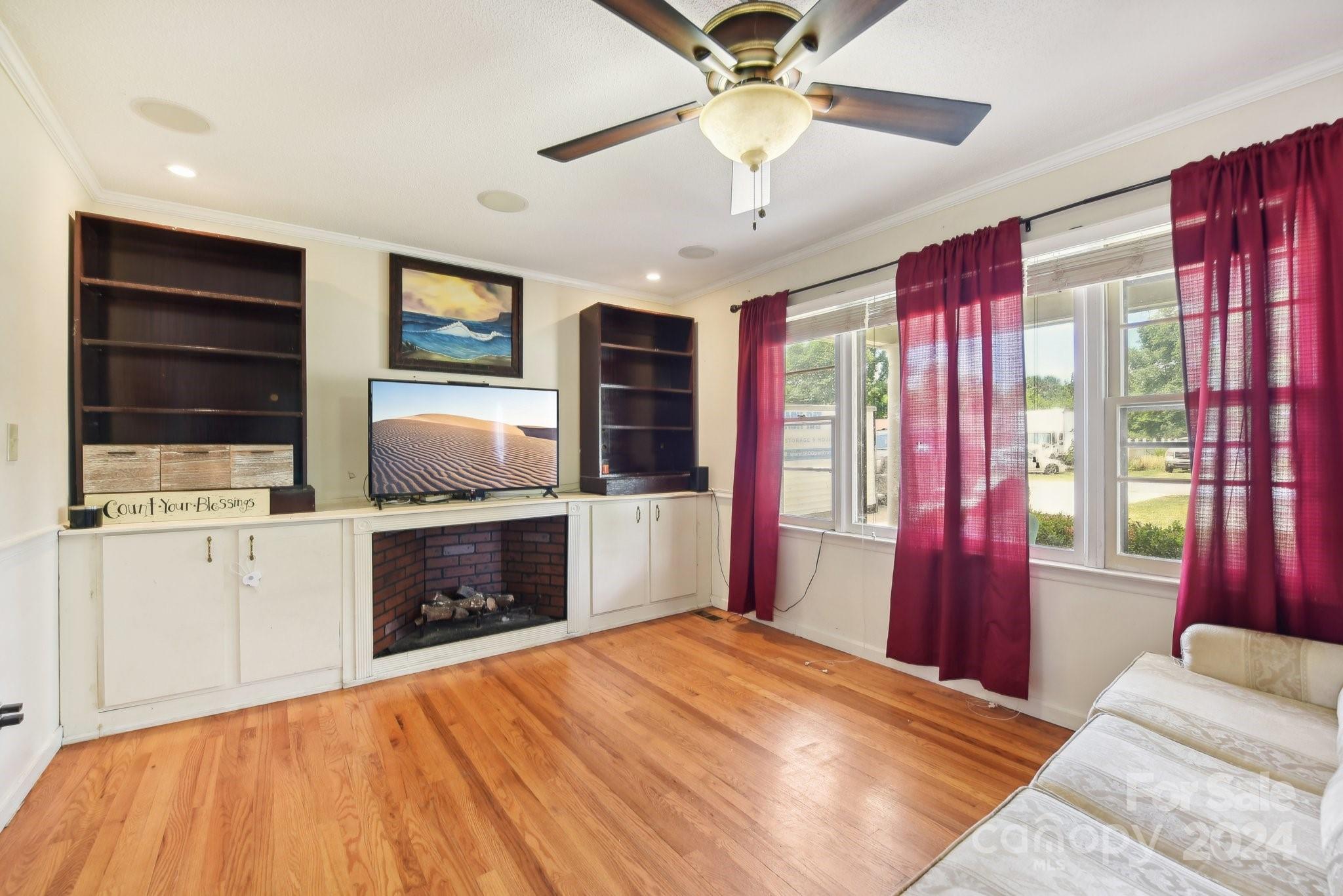 2513 Fairgreen Drive