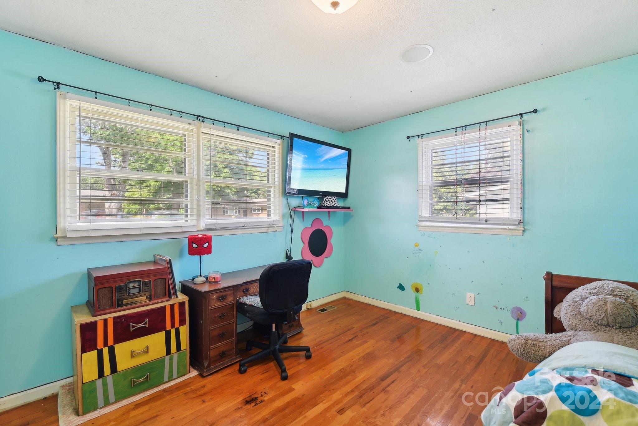 2513 Fairgreen Drive