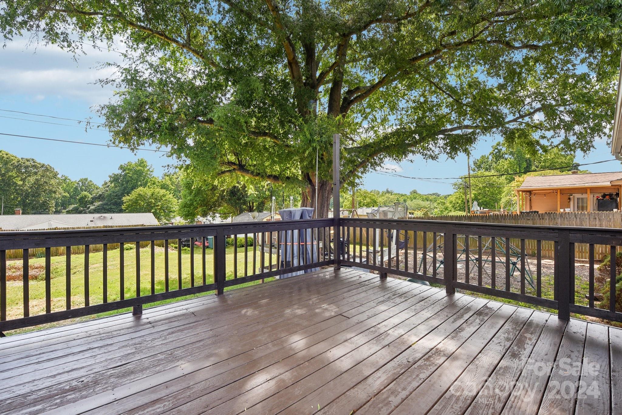 2513 Fairgreen Drive