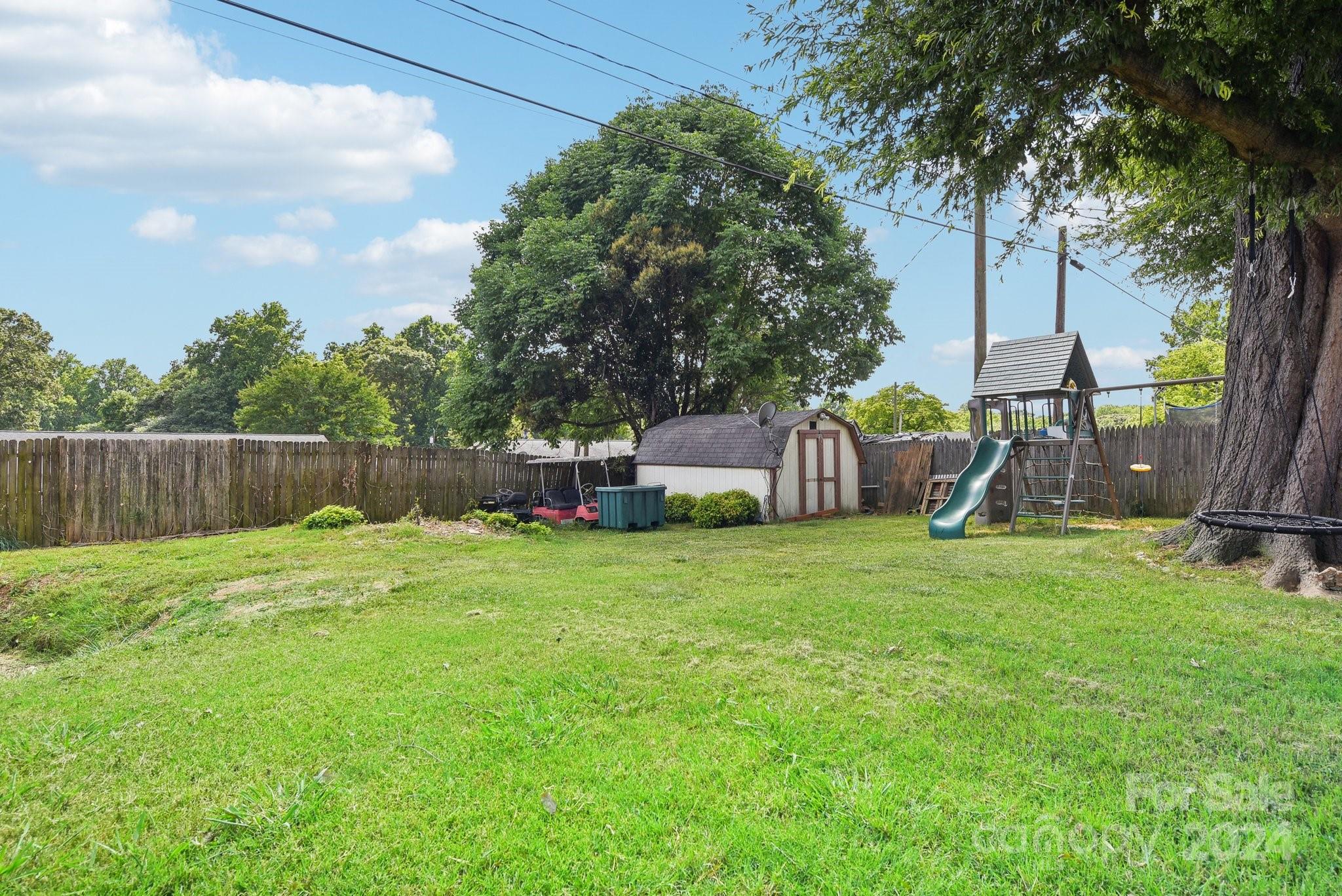 2513 Fairgreen Drive