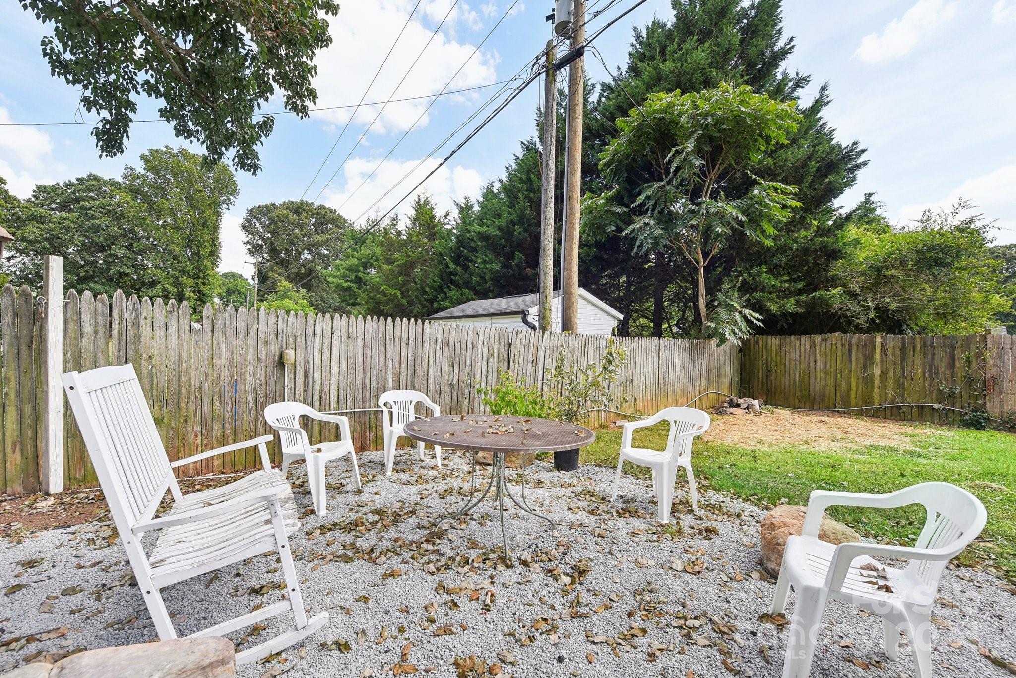 2513 Fairgreen Drive